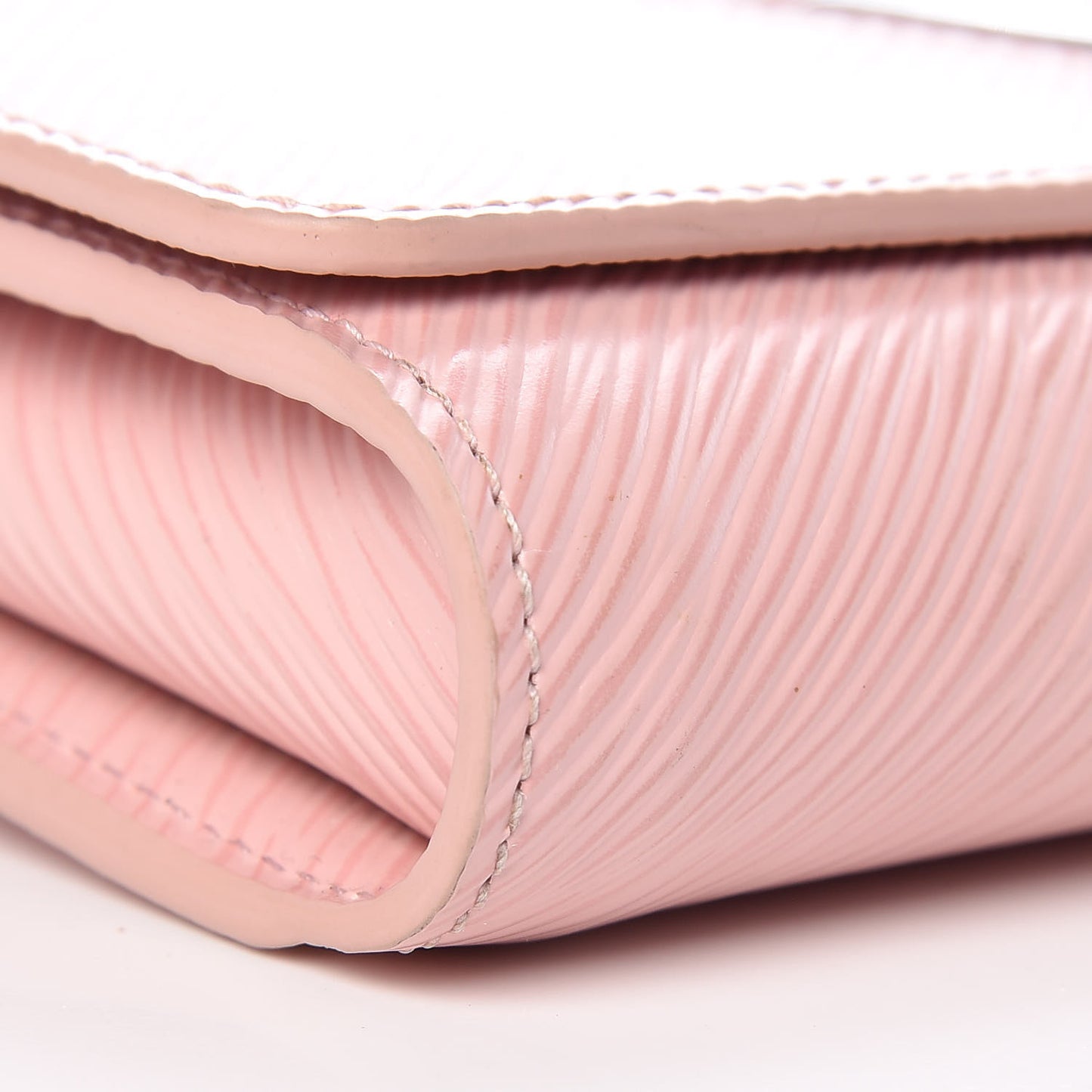 Epi Twist Chain Wallet Rose Ballerine
