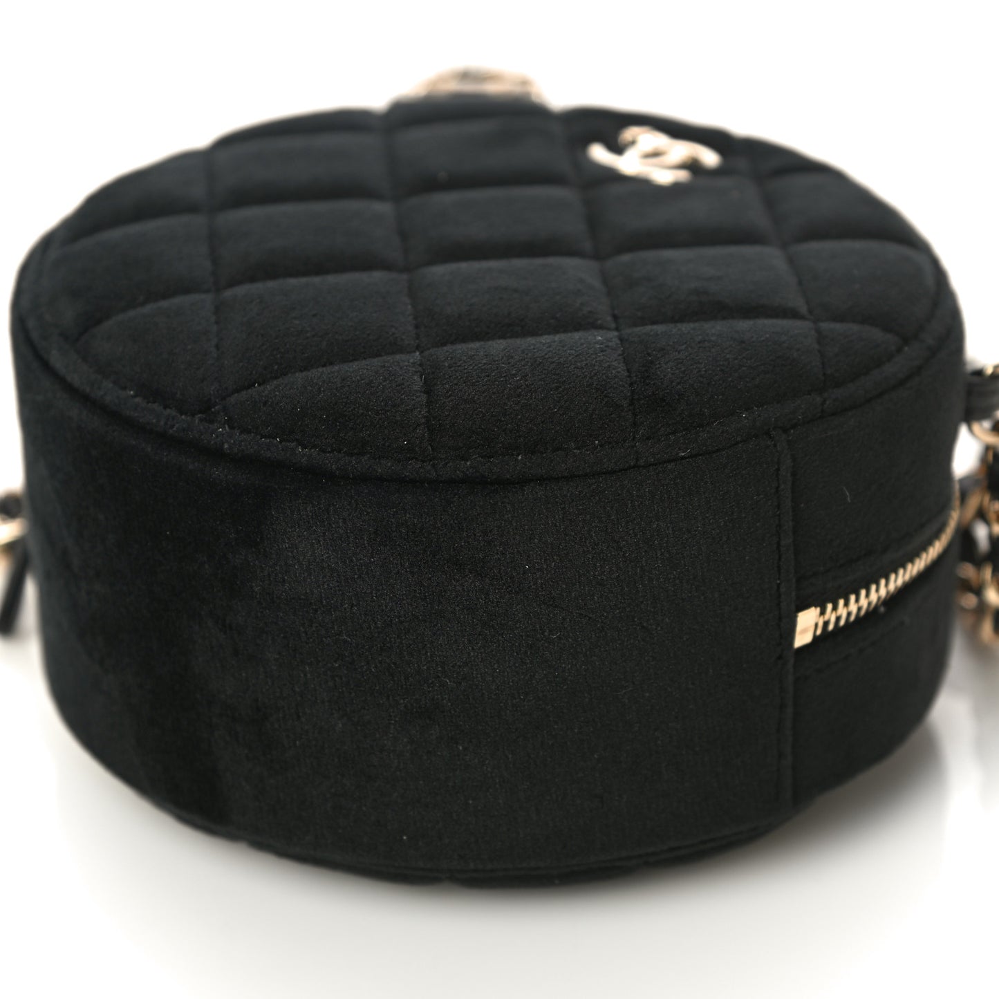 Velvet Quilted Pearl Crush Round Clutch With Chain Black