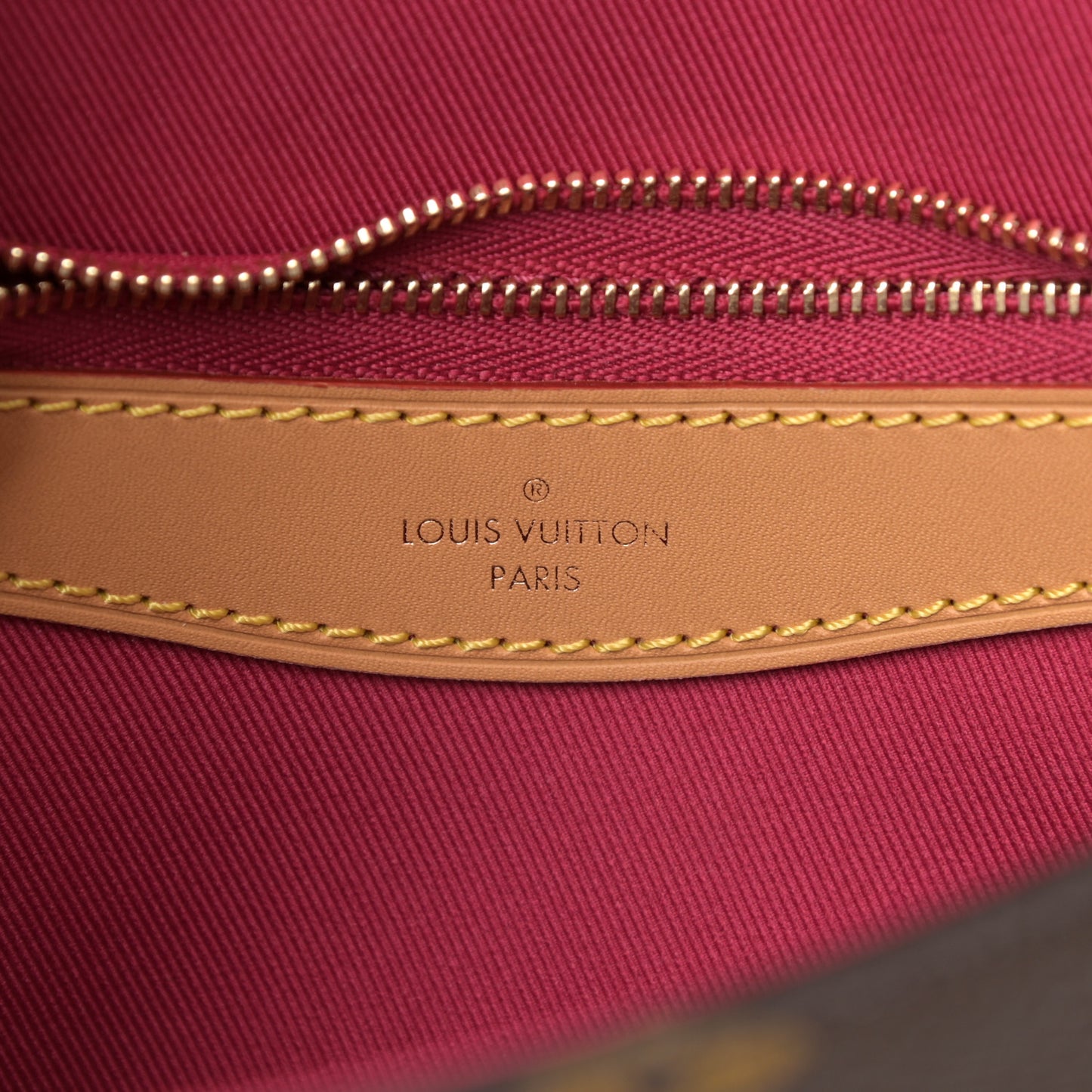 Monogram Diane Fuchsia