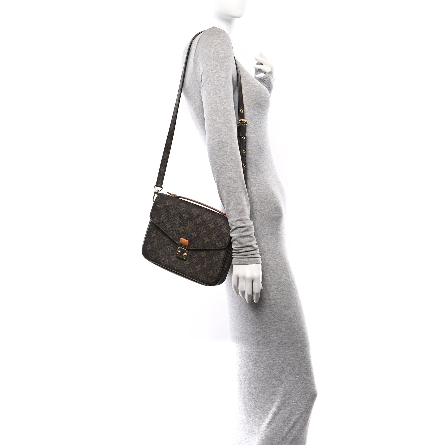 Louis Vuitton Monogram Pochette Metis 2 of 9