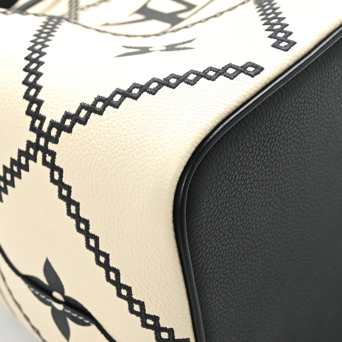 Empreinte Monogram Giant Broderies Neonoe MM Cream Black