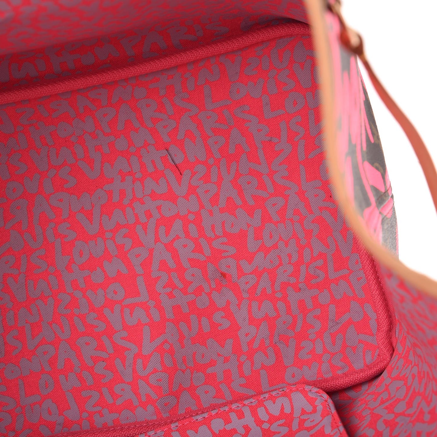 Monogram Graffiti Neverfull GM Fuchsia