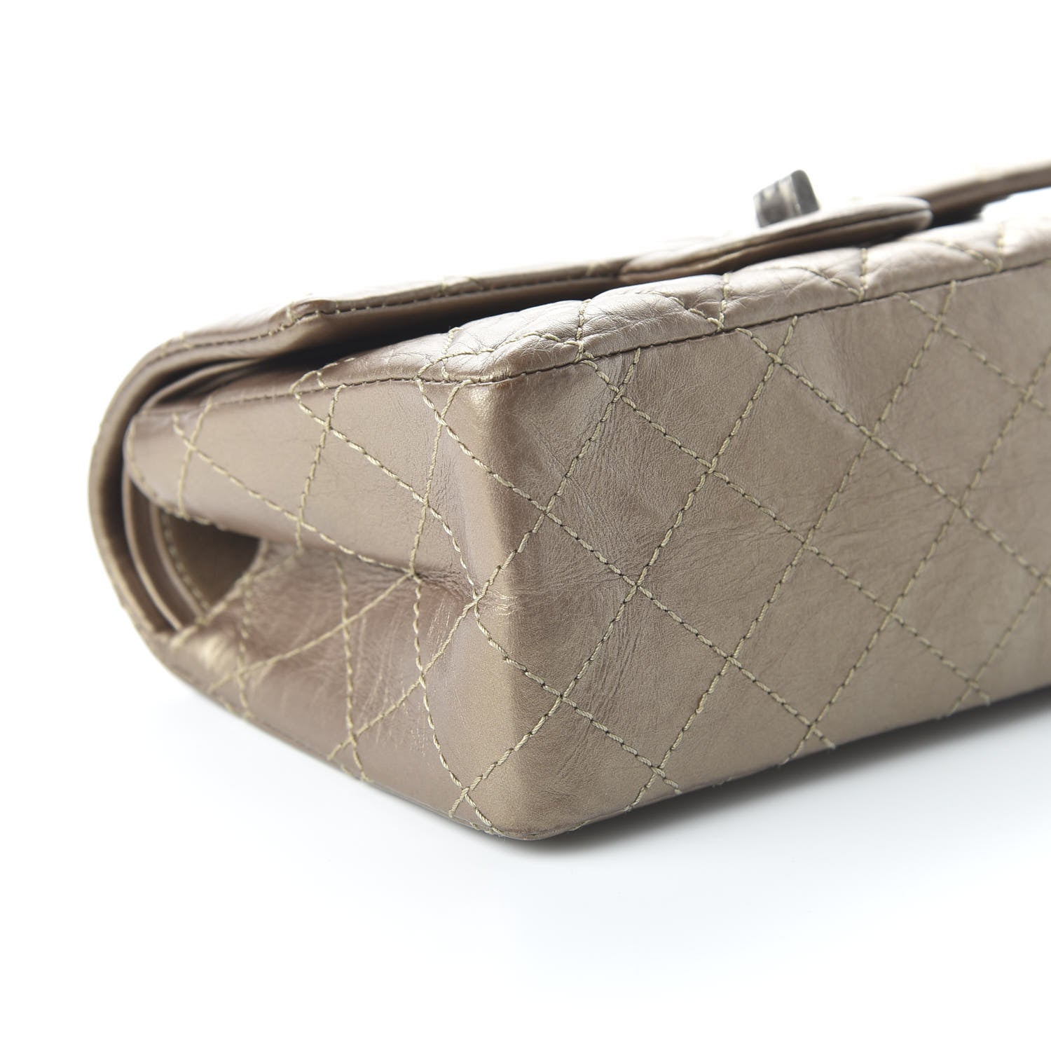 Chanel Metallic Calfskin Quilted 2.55 Reissue 224 Flap Gold 6 of 10