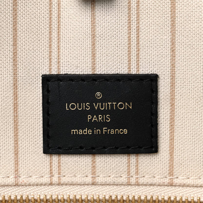 Louis Vuitton Monogram Giant Jungle Onthego GM Ivory 6 of 17