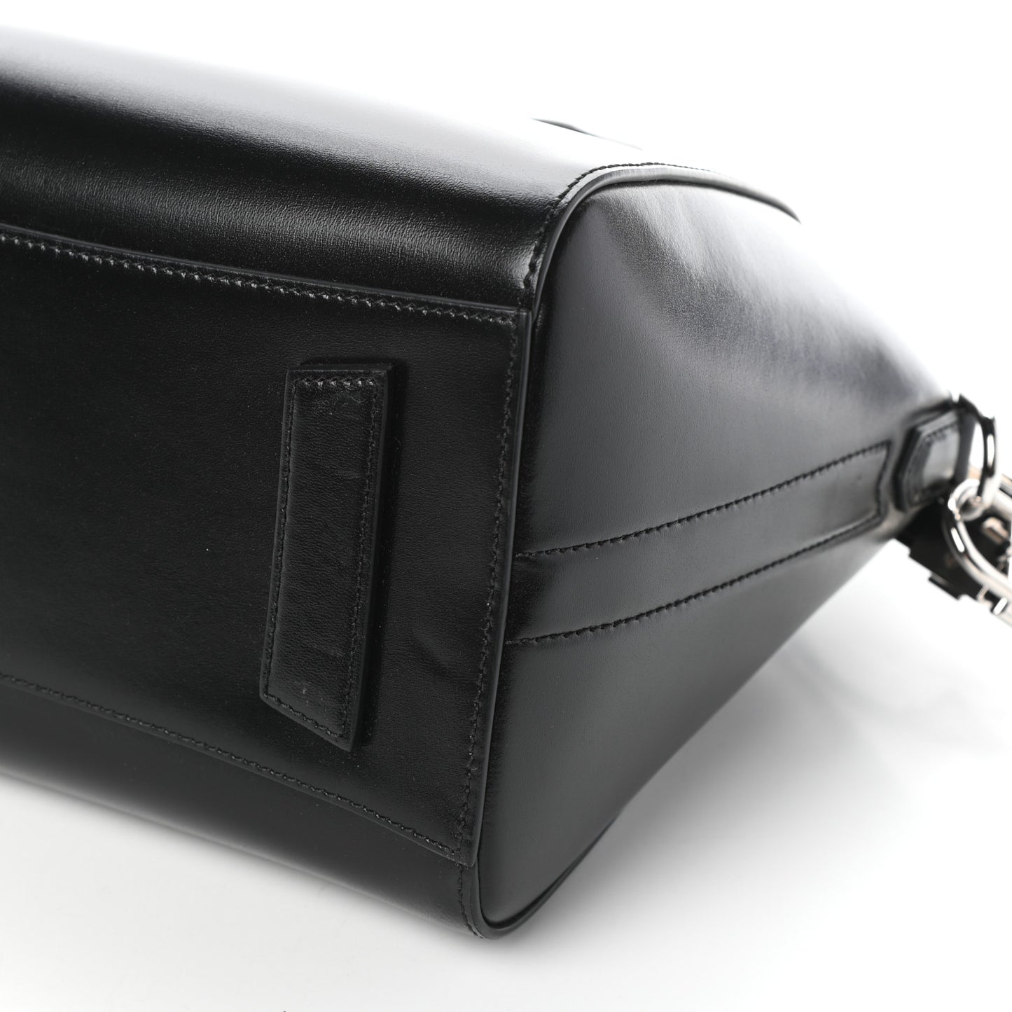 Shiny Lord Calfskin Small Antigona Black