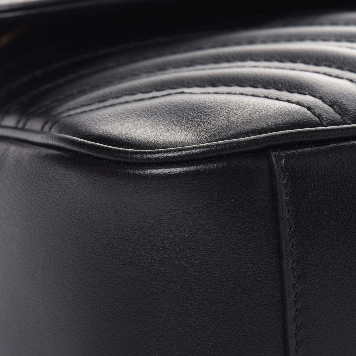 Calfskin Matelasse Small GG Marmont Shoulder Bag Black