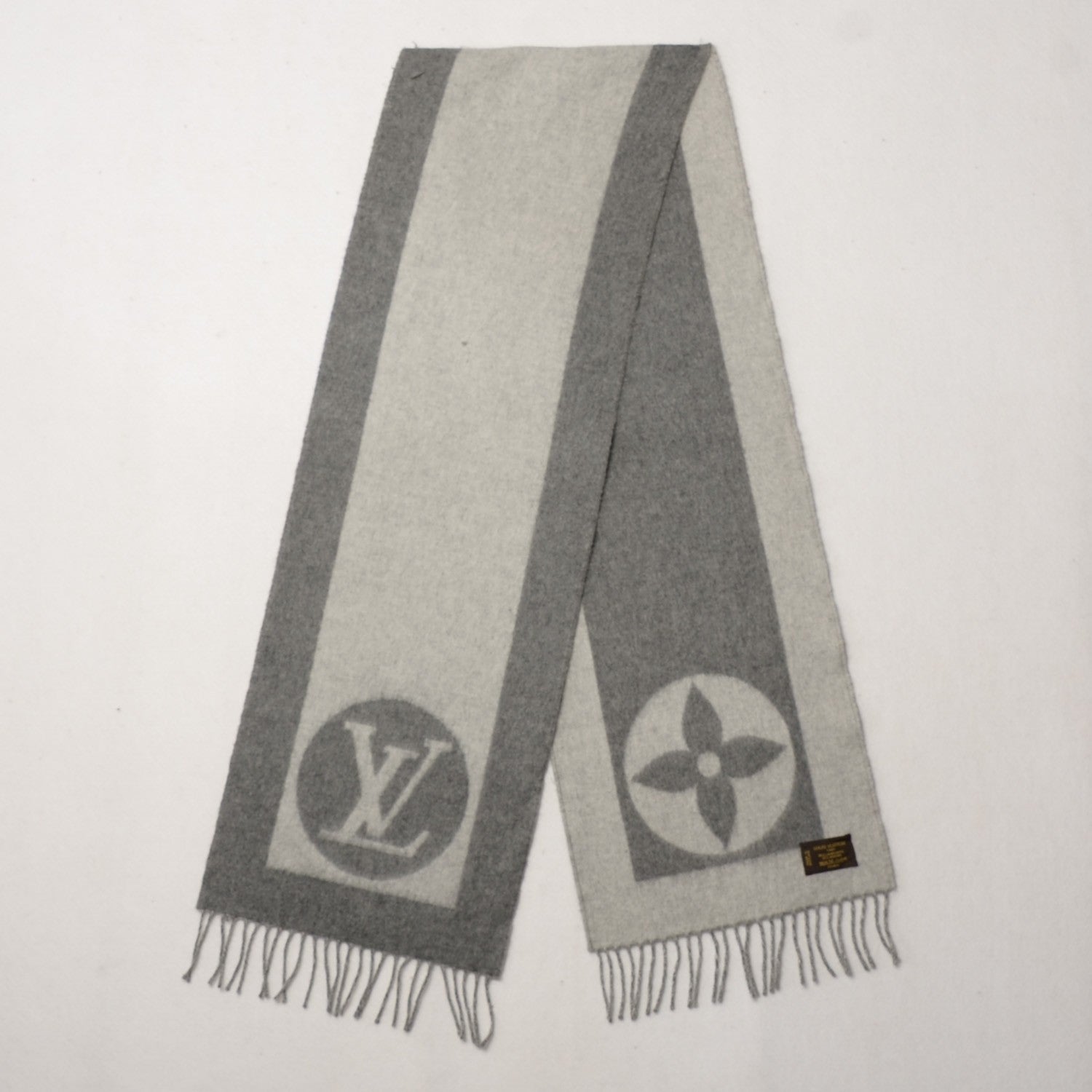 Louis Vuitton Lambswool Angora Cardiff Scarf Grey 3 of 5