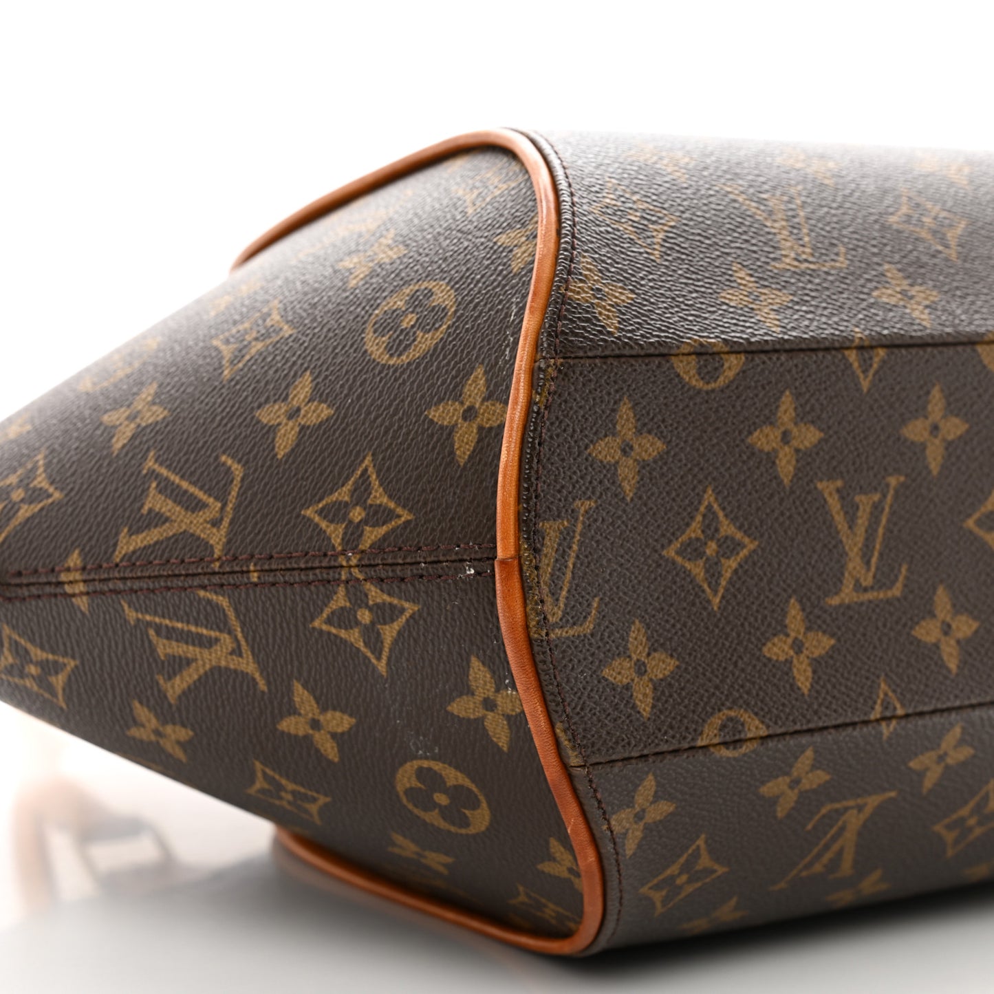 Monogram Ellipse MM