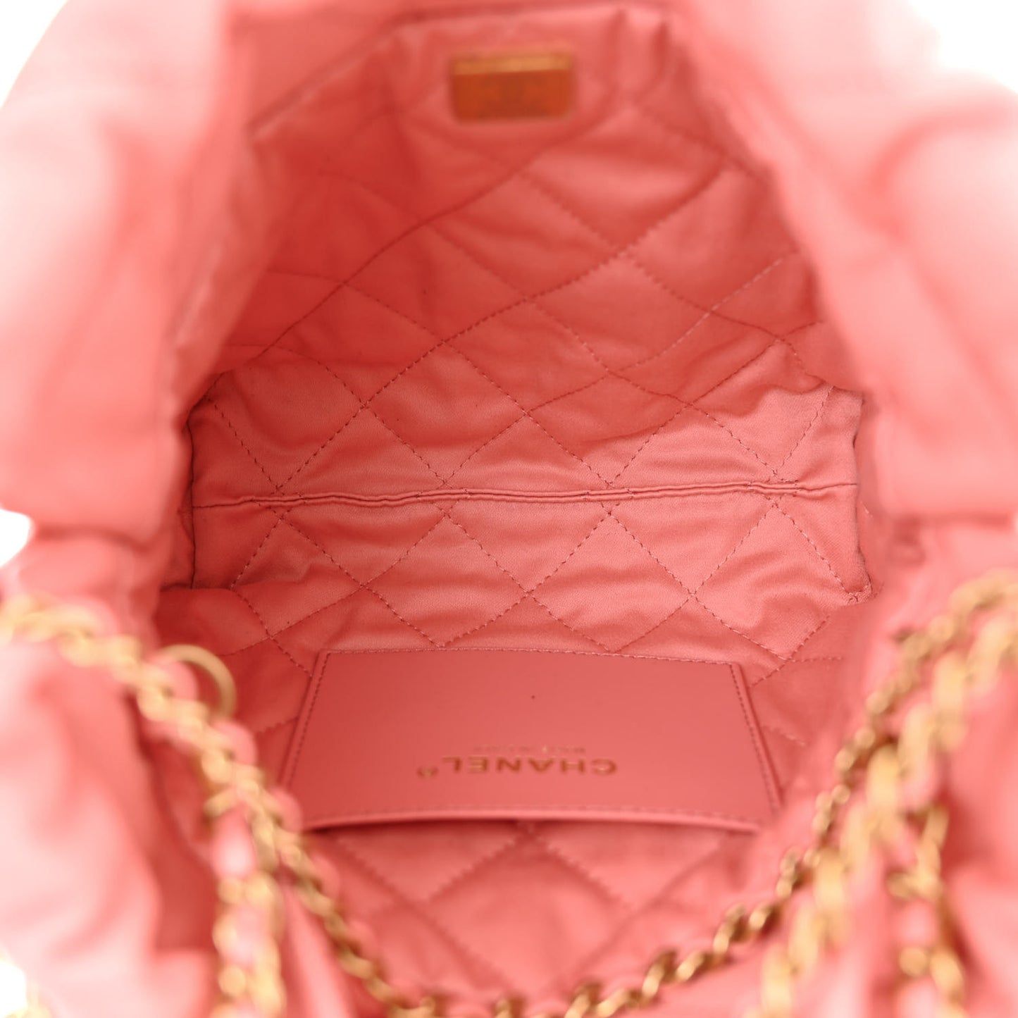 Shiny Caviar Quilted Mini Chanel 22 Coral