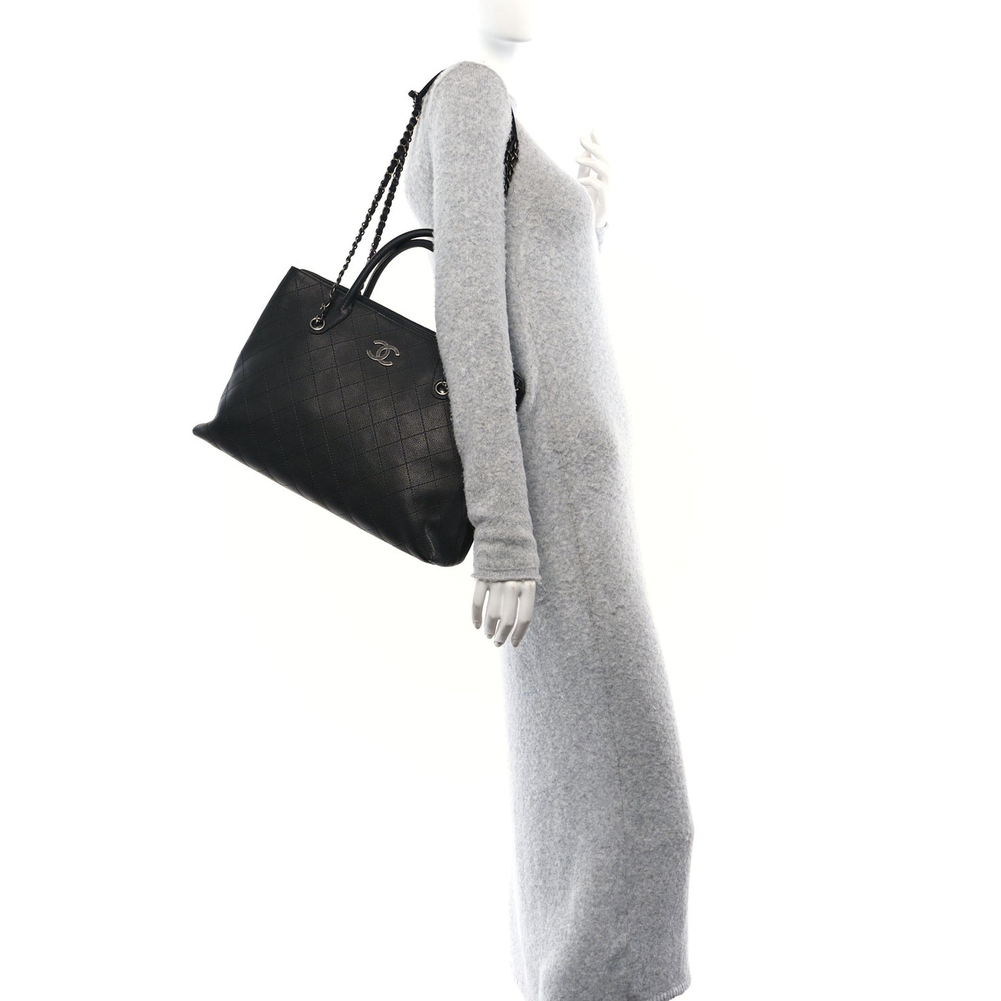 Grained Vegetal Calfskin Stitched Shopping Tote Black