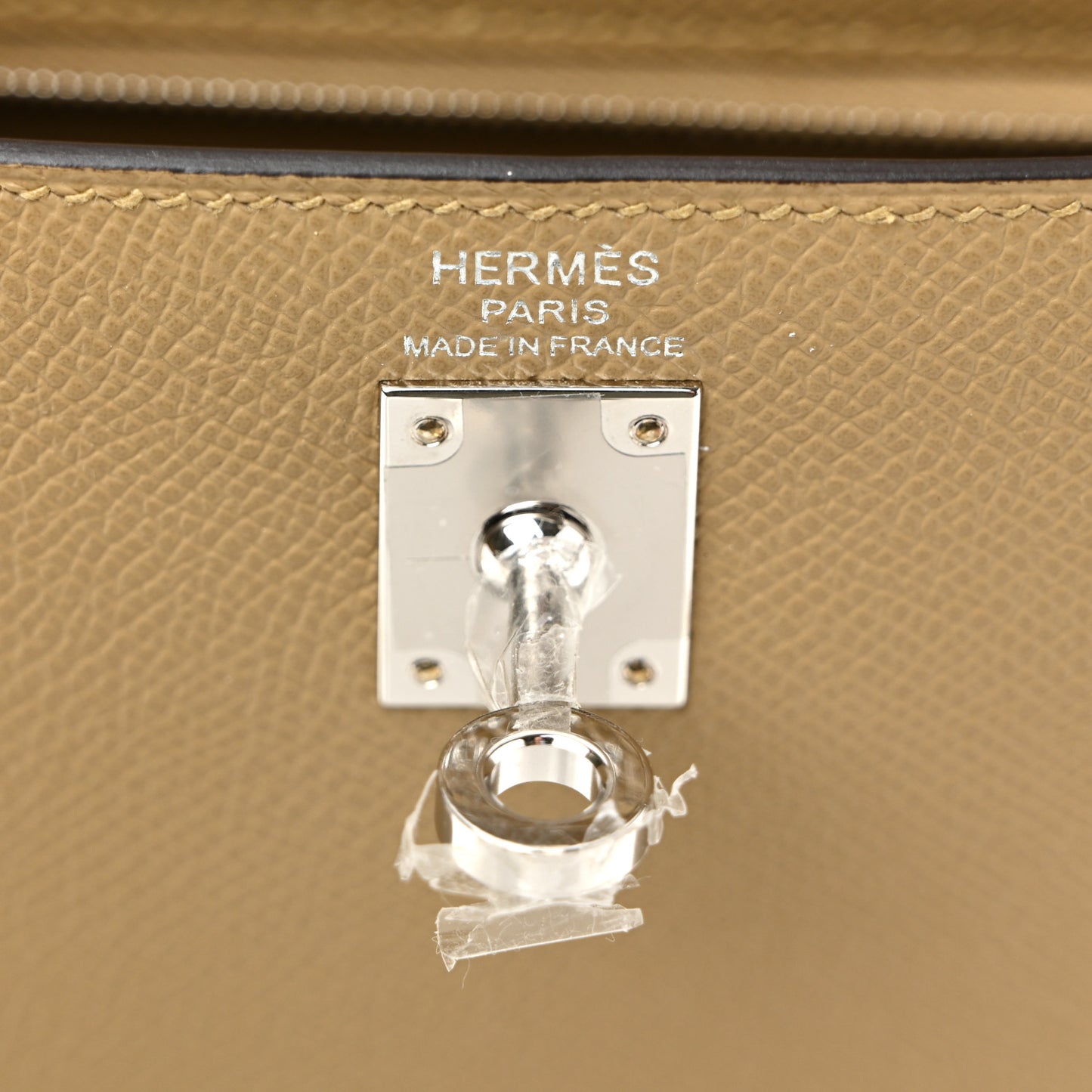 Epsom Kelly Sellier 25 Poussiere