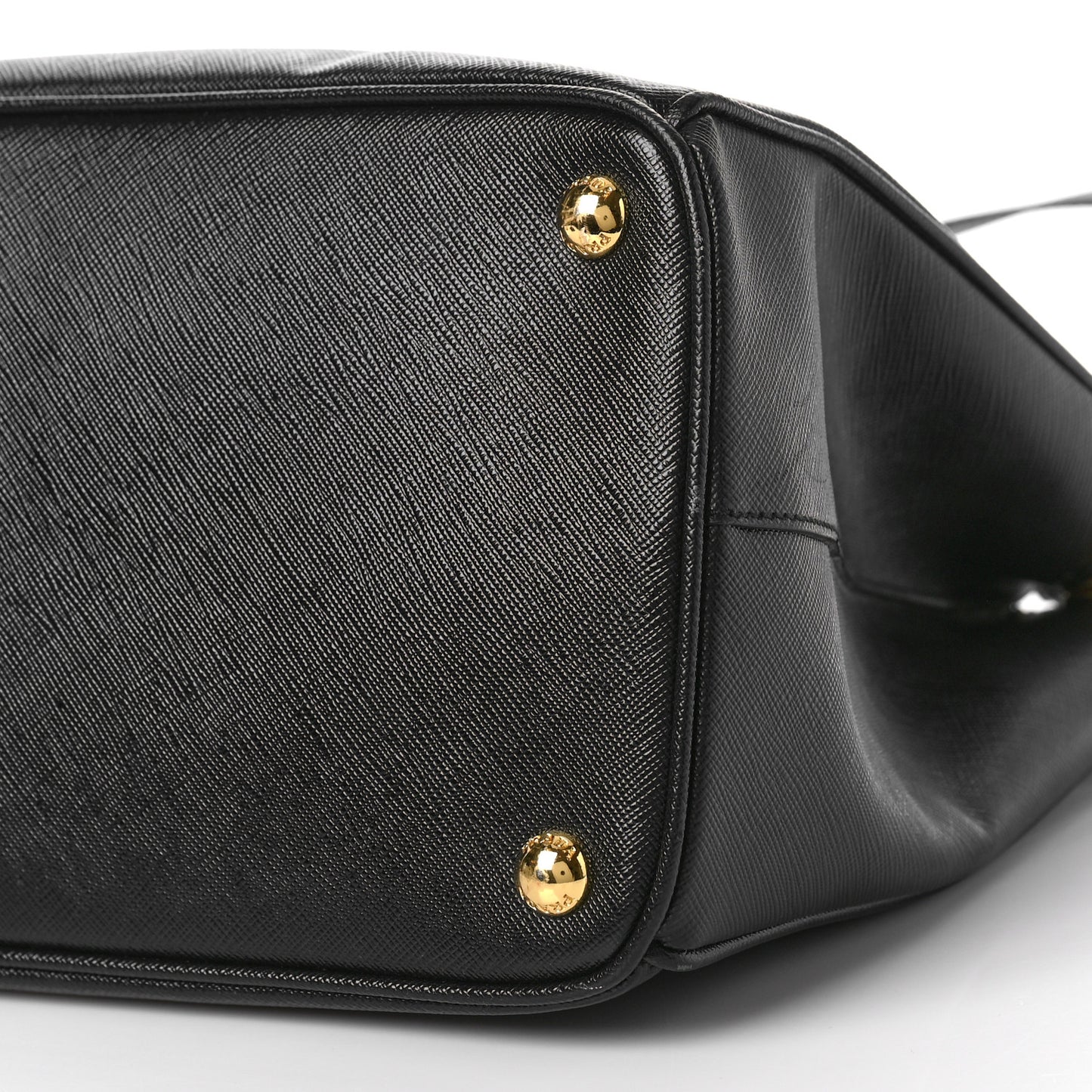 Saffiano Medium Galleria Double Zip Tote Black