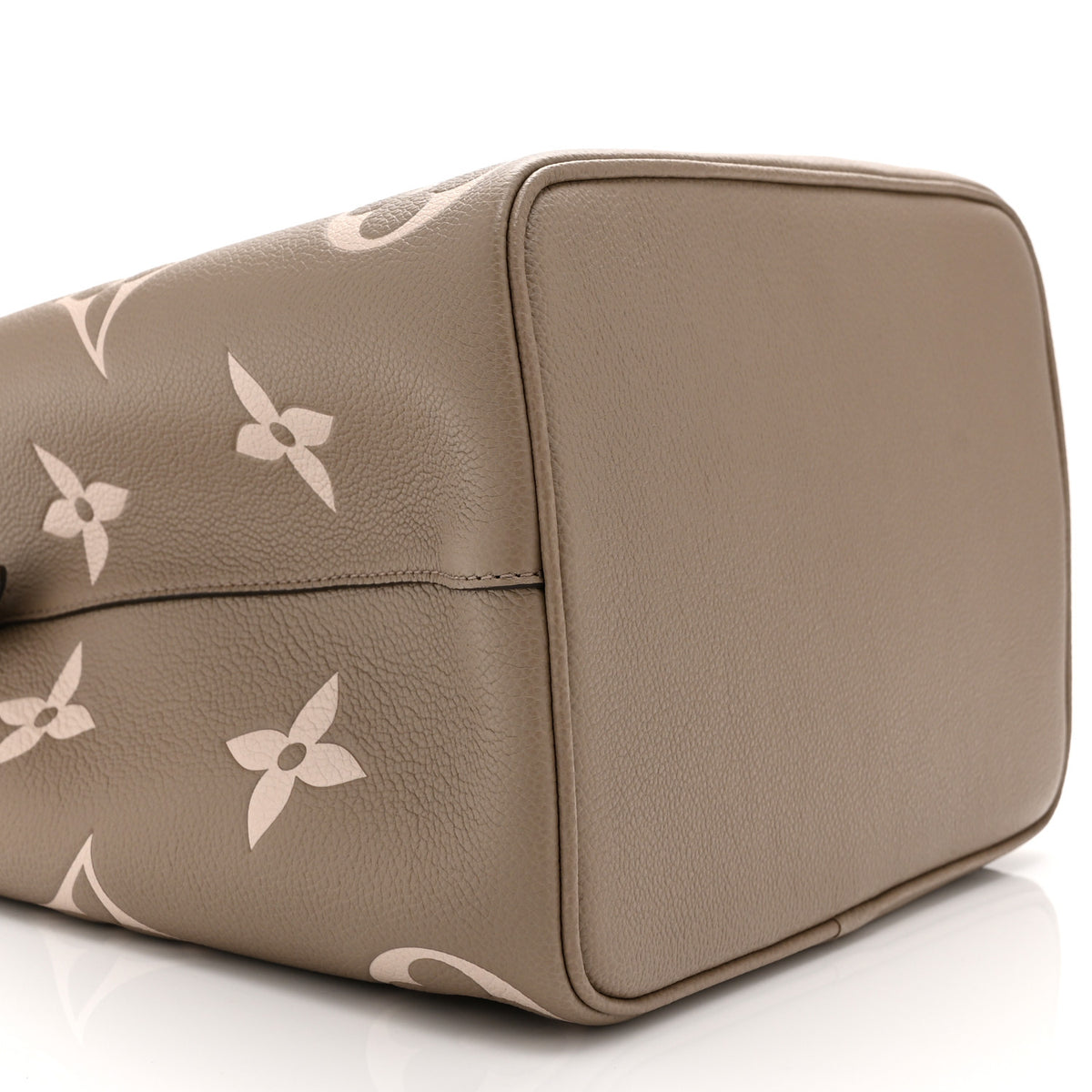 Empreinte Monogram Giant Neonoe MM Tourterelle Creme