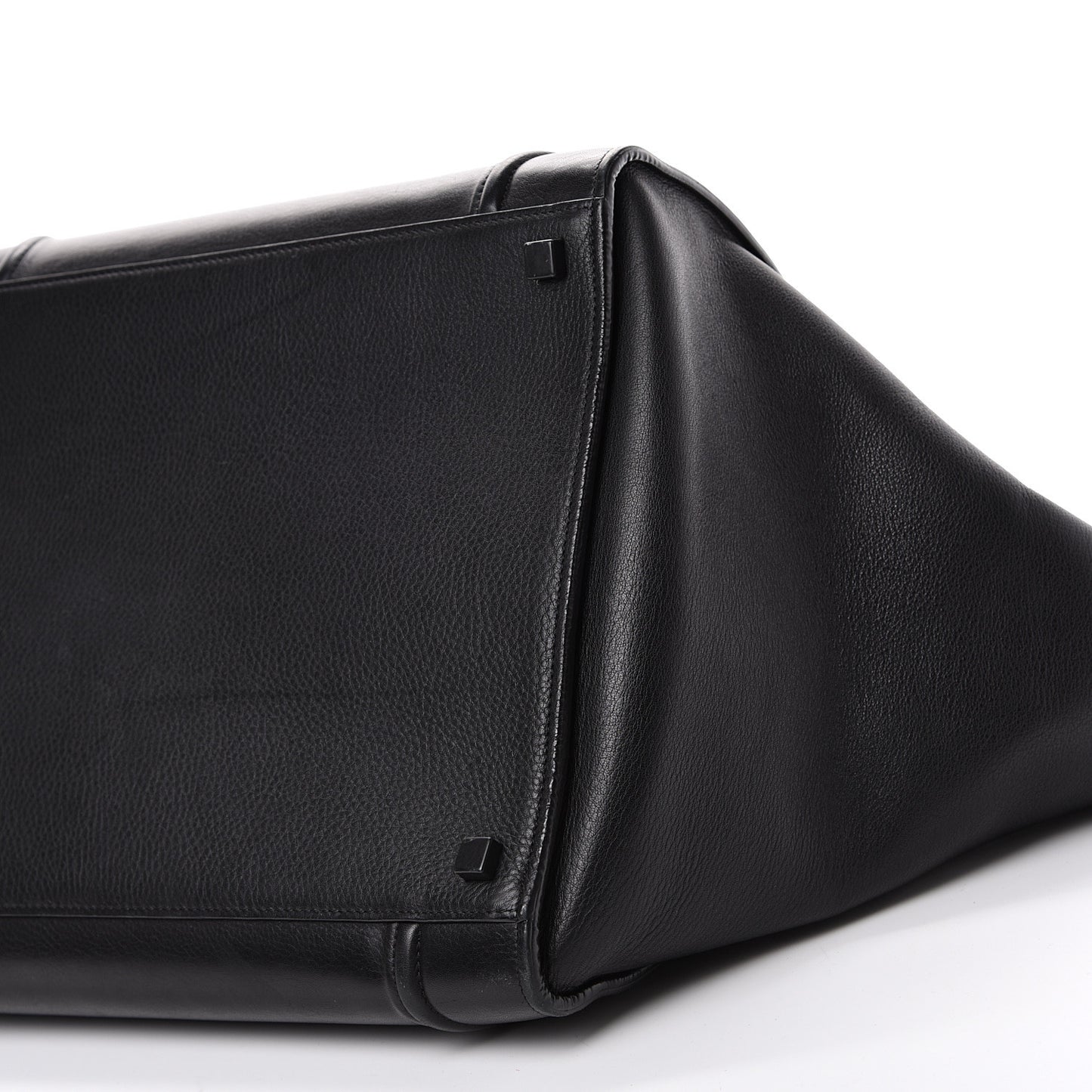 Supple Calfskin Medium Phantom Luggage Black