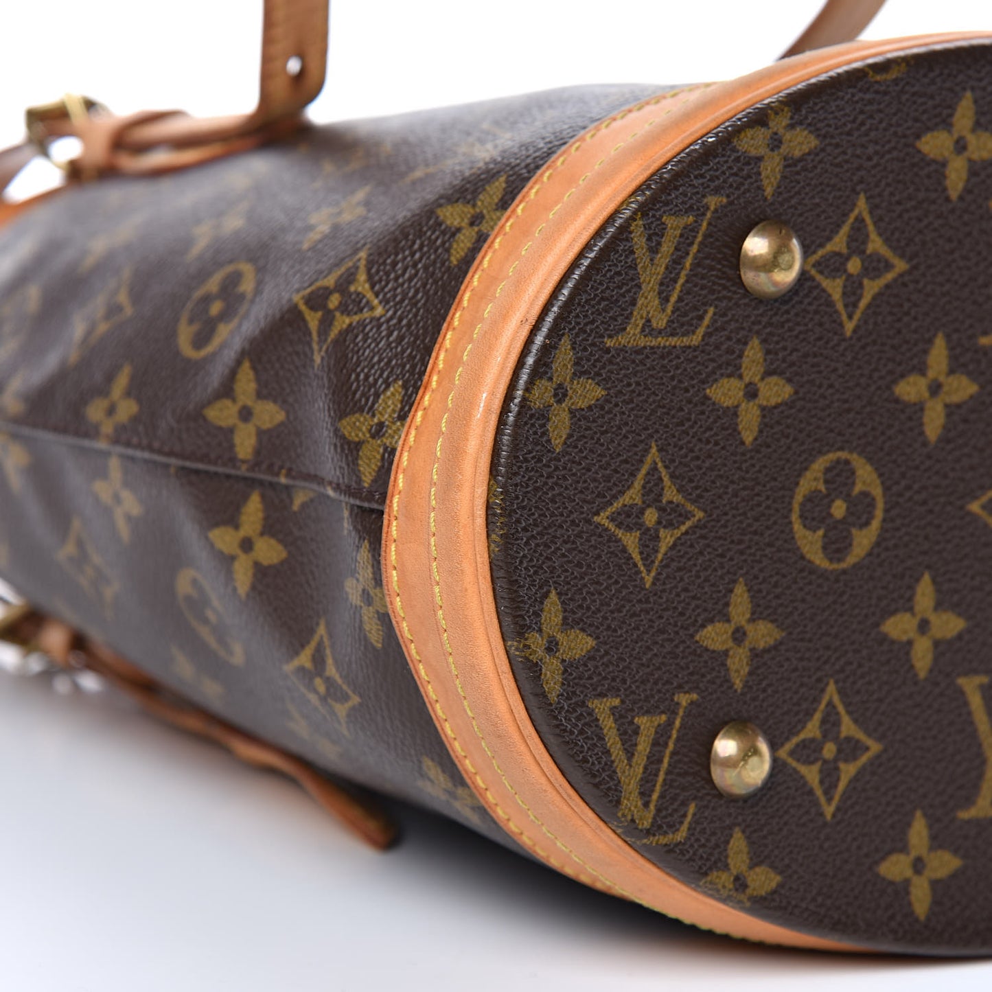 Monogram Petit Bucket 23