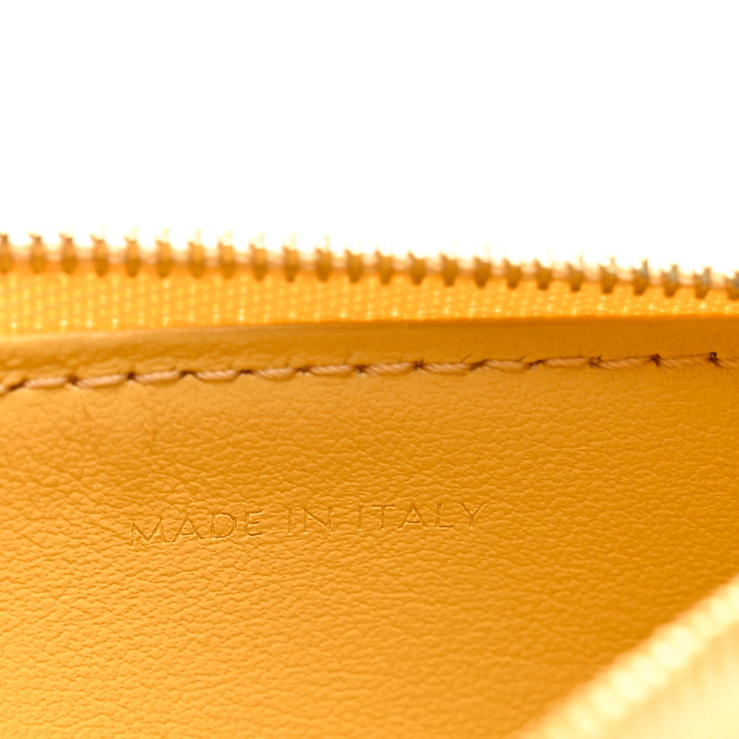 Grained Calfskin Zipped Card Holder