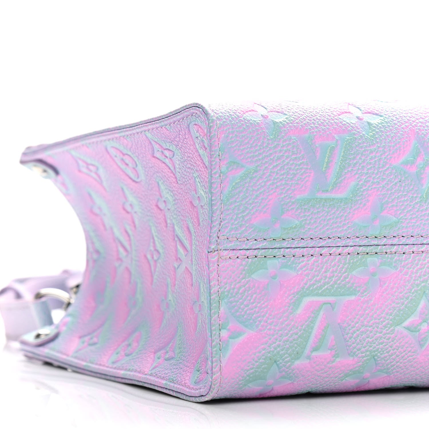 Louis Vuitton Empreinte Monogram Summer Stardust Onthego PM Lilas 7 of 8