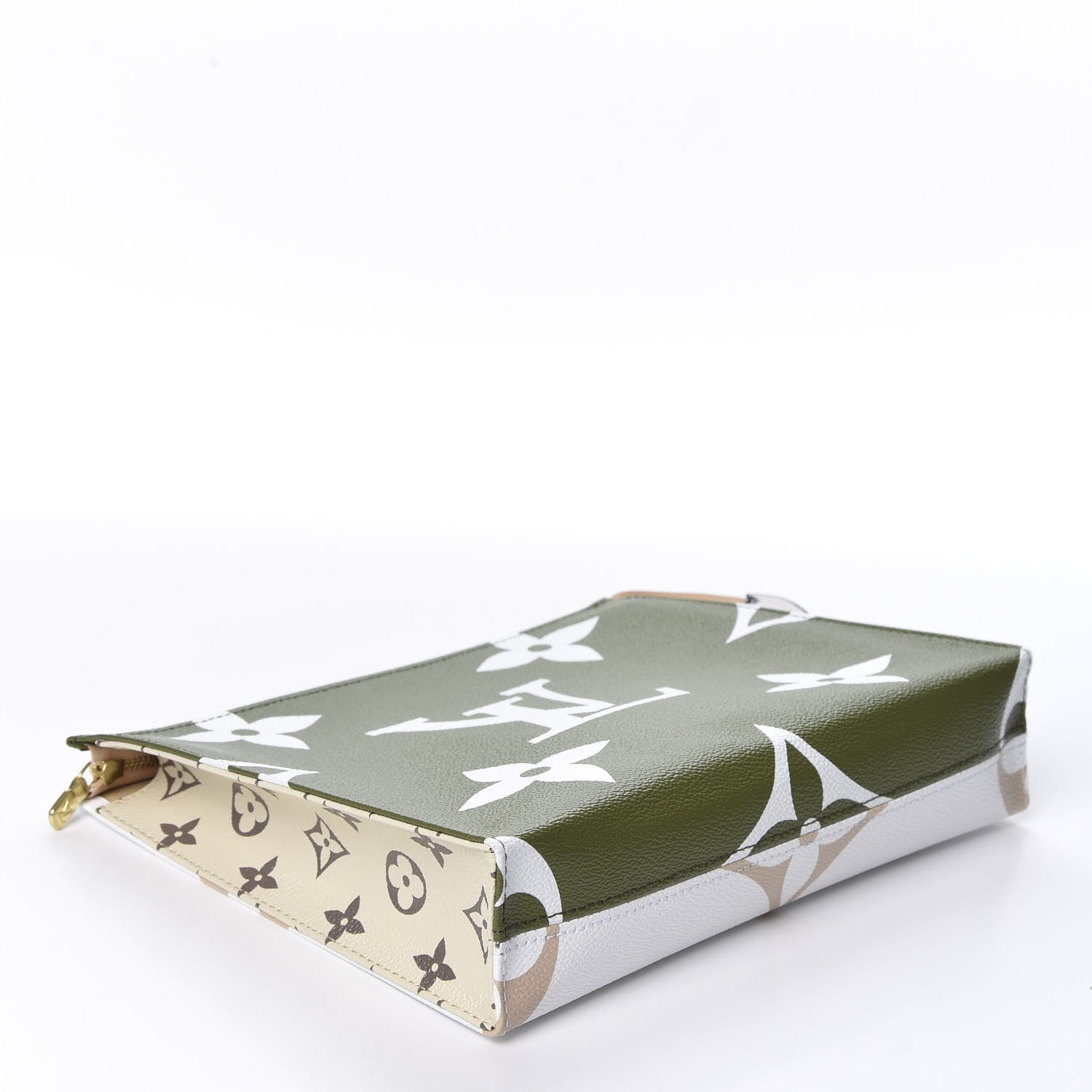 Louis Vuitton Monogram Giant Toiletry Pouch 26 Kaki 3 of 8