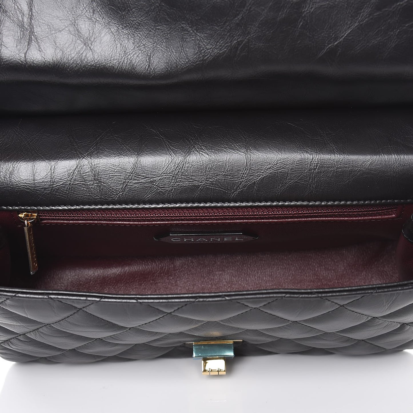 Aged Calfskin Quilted 2.55 Reissue 225 Hanger Flap Black