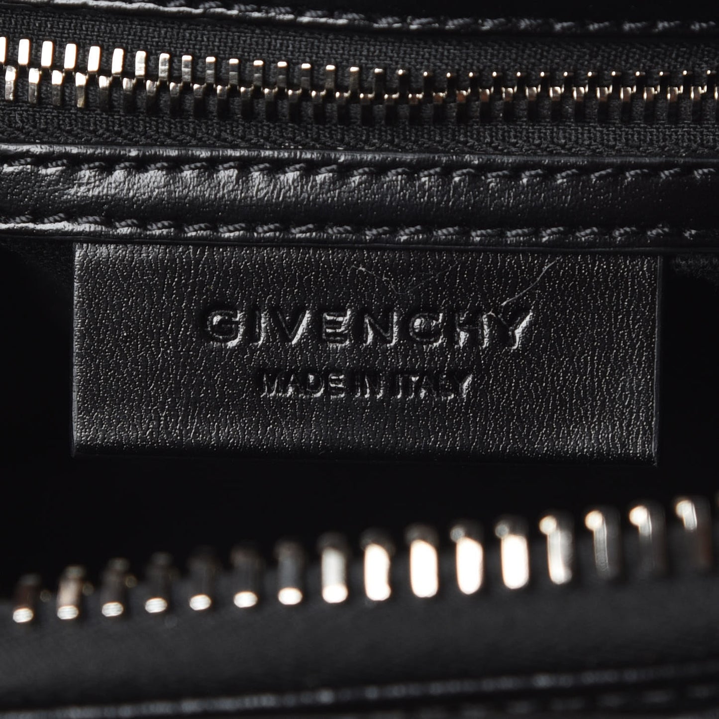 Shiny Lord Calfskin Mini Antigona Black