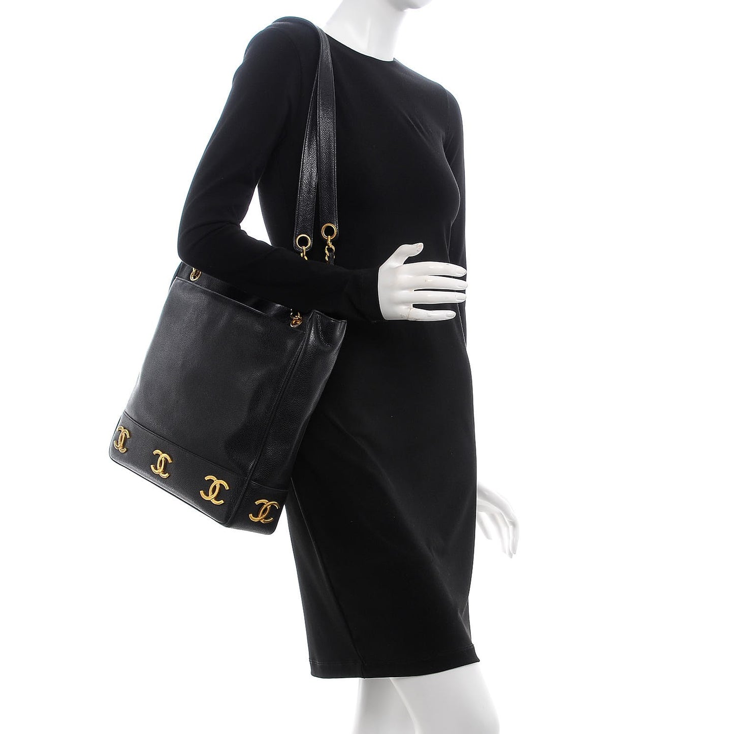 Caviar CC Shoulder Bag Black