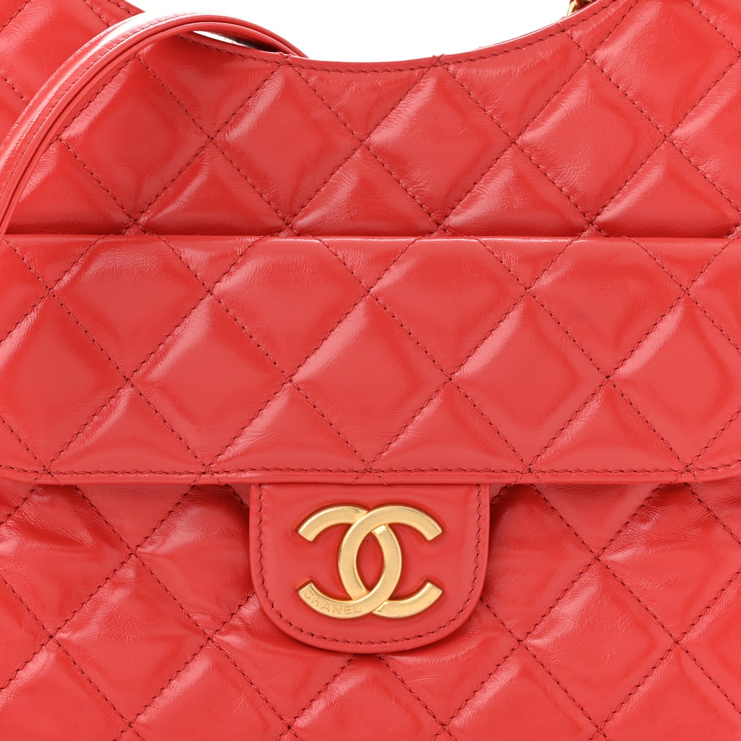 Shiny Crumpled Calfskin Quilted Wavy CC Hobo Red