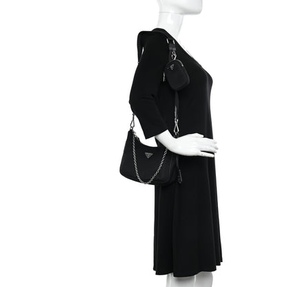 Prada Nylon Re-Edition 2005 Shoulder Bag Black 2 of 12