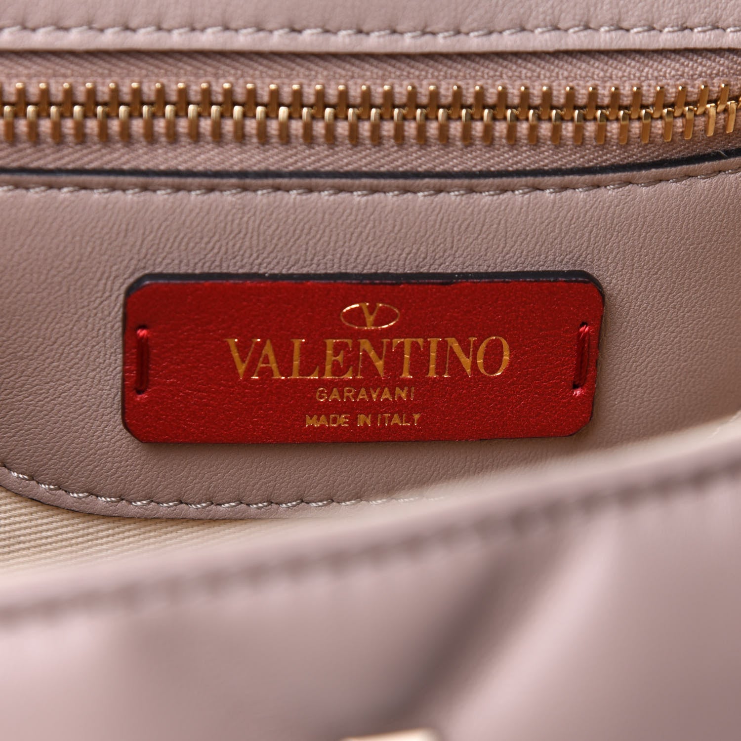 Valentino Garavani Nappa Medium Candystud Top Handle Bag Poudre 6 of 9