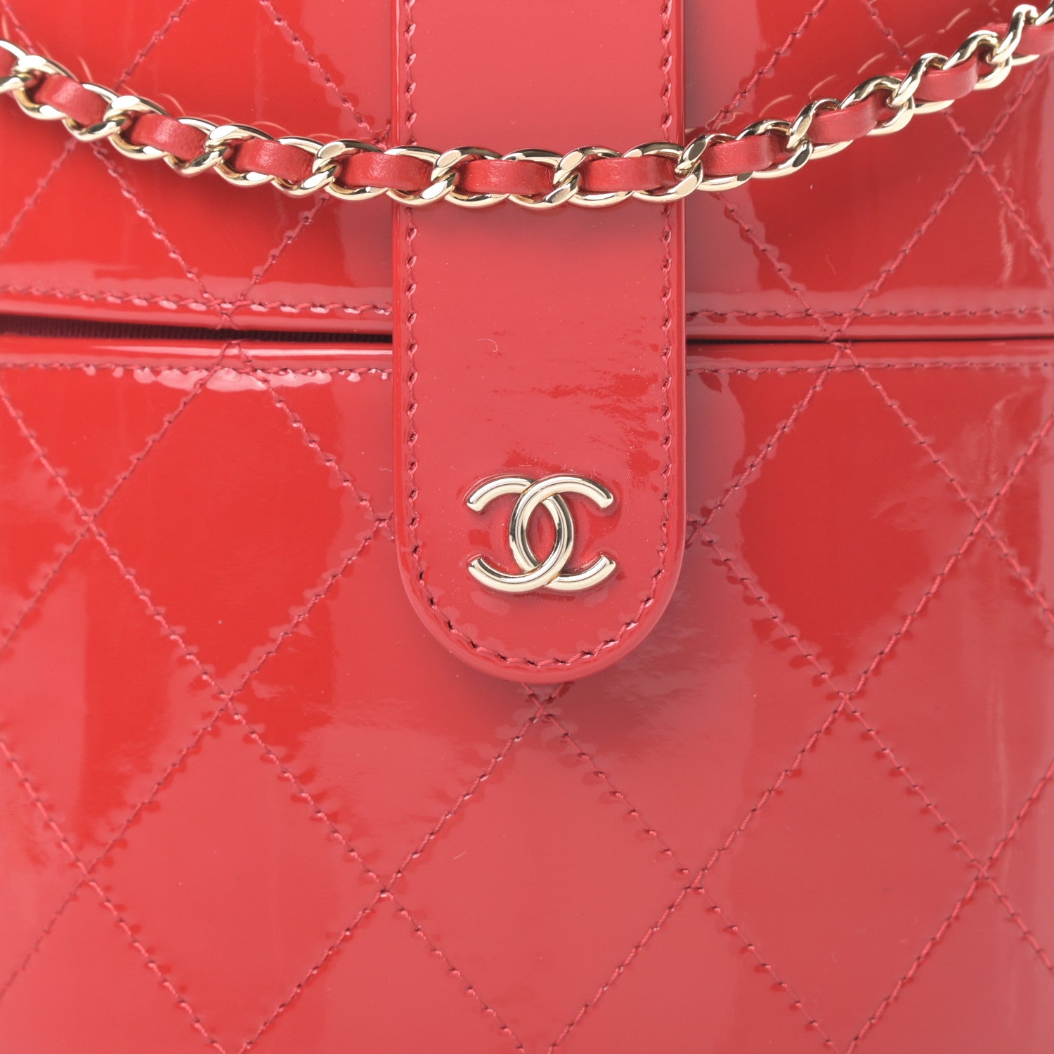 Chanel Patent Quilted Small Round Vanity With Chain Red 8 of 10