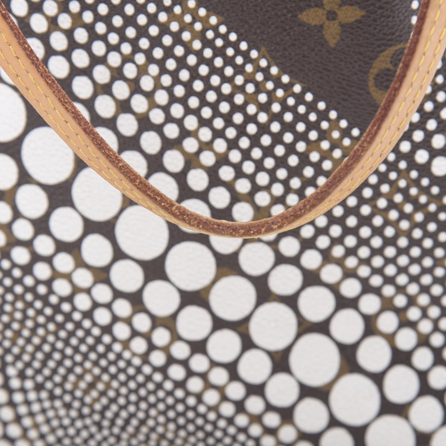 Monogram Kusama Waves Neverfull MM White