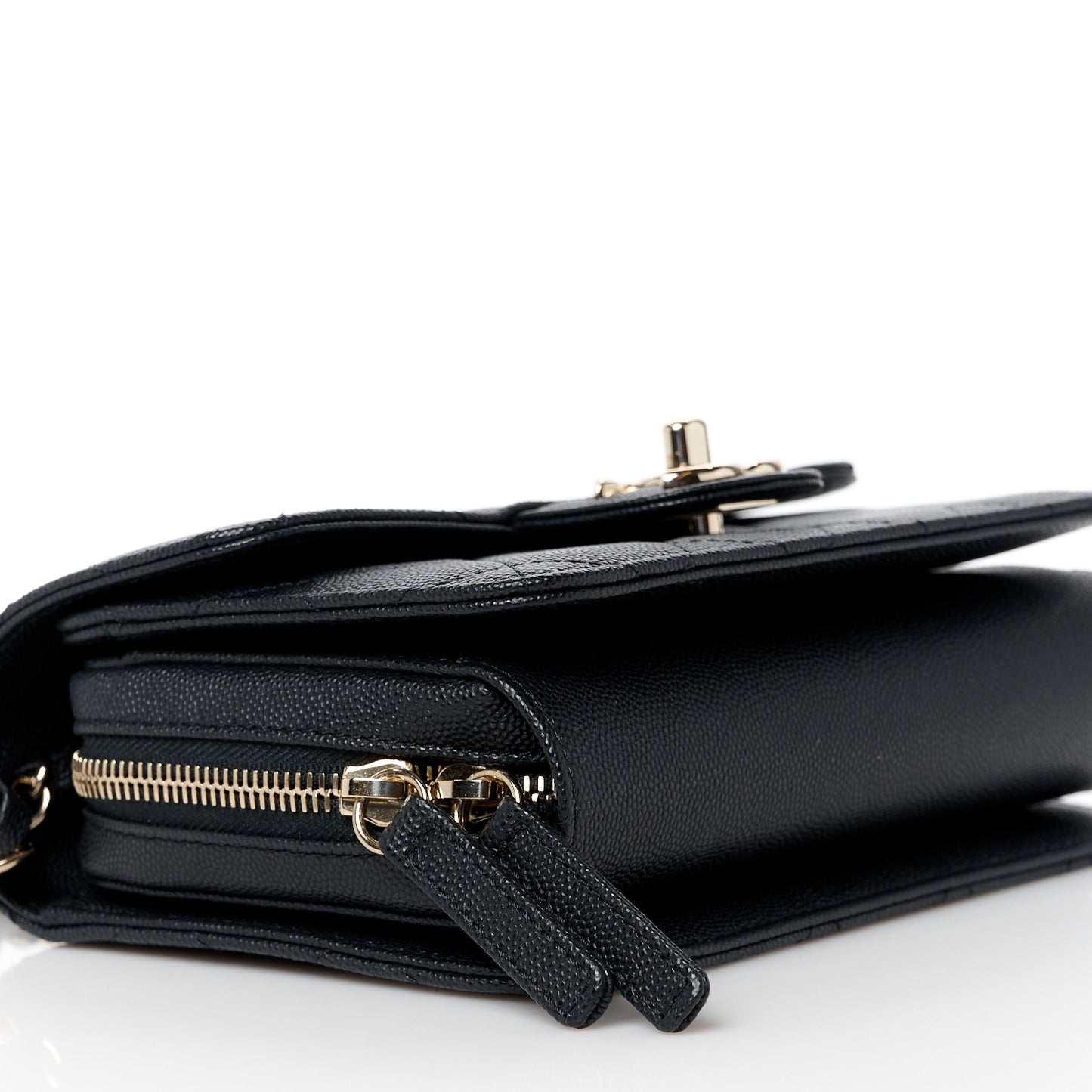 Caviar Quilted Like A Wallet Flap Black