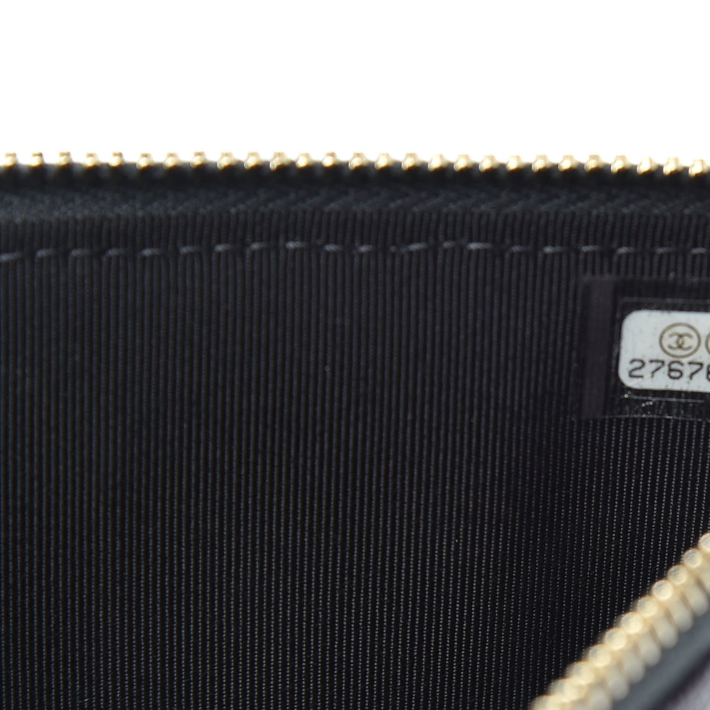 Iridescent Caviar Quilted Classic Flat Wallet Pouch Black