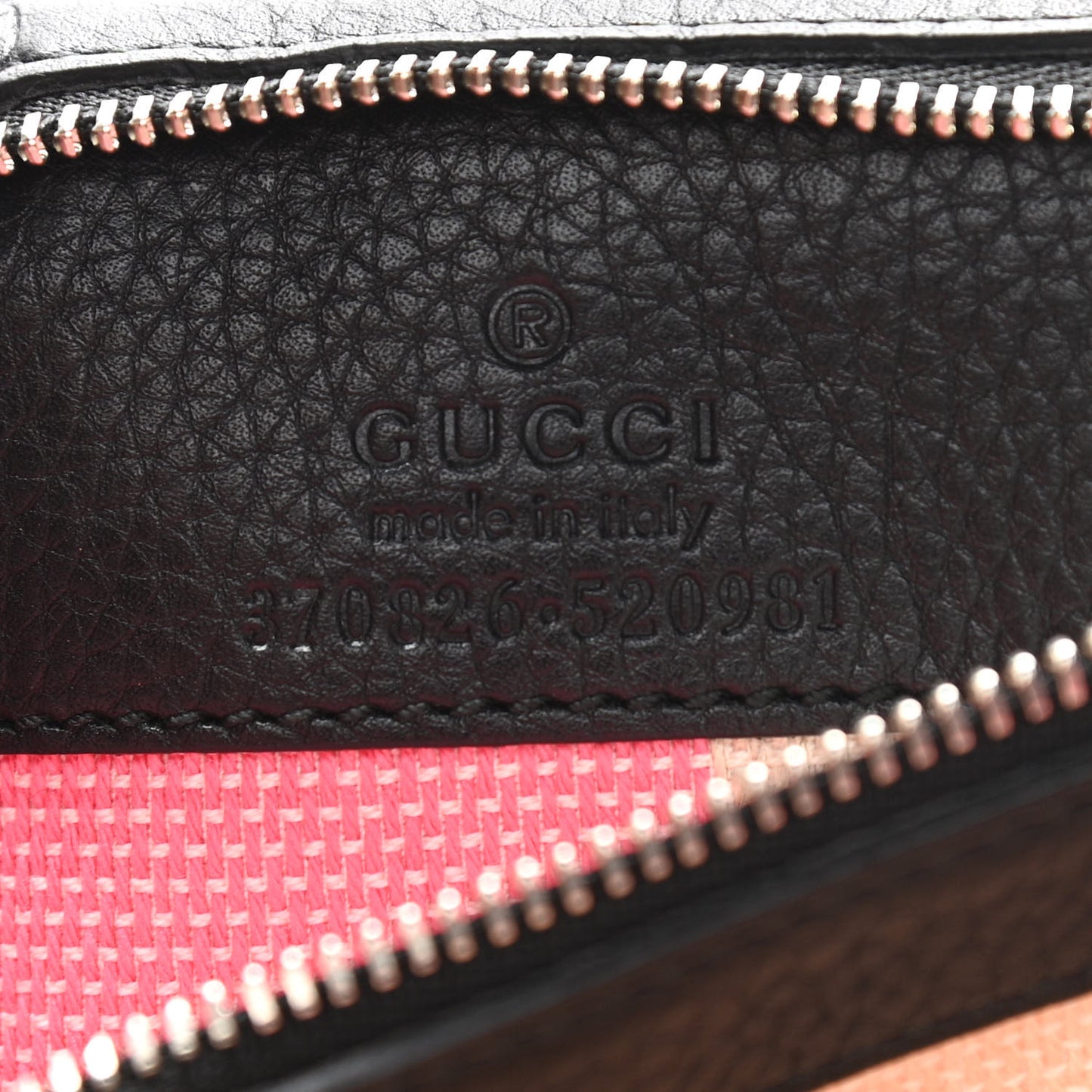 Pebbled Calfskin Medium Bamboo Daily Flap Shoulder Bag Black