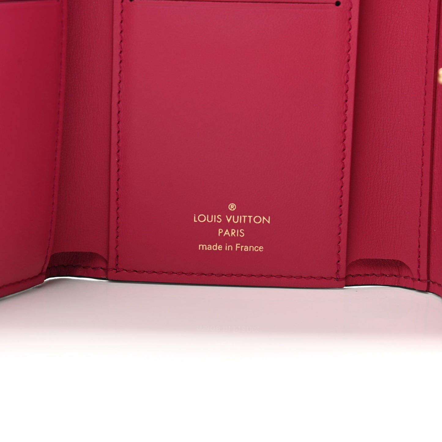 Taurillon Capucines Compact Wallet Black