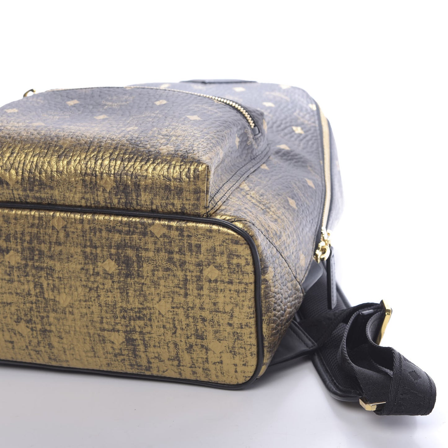 Gradation Visetos Medium Backpack Black Gold