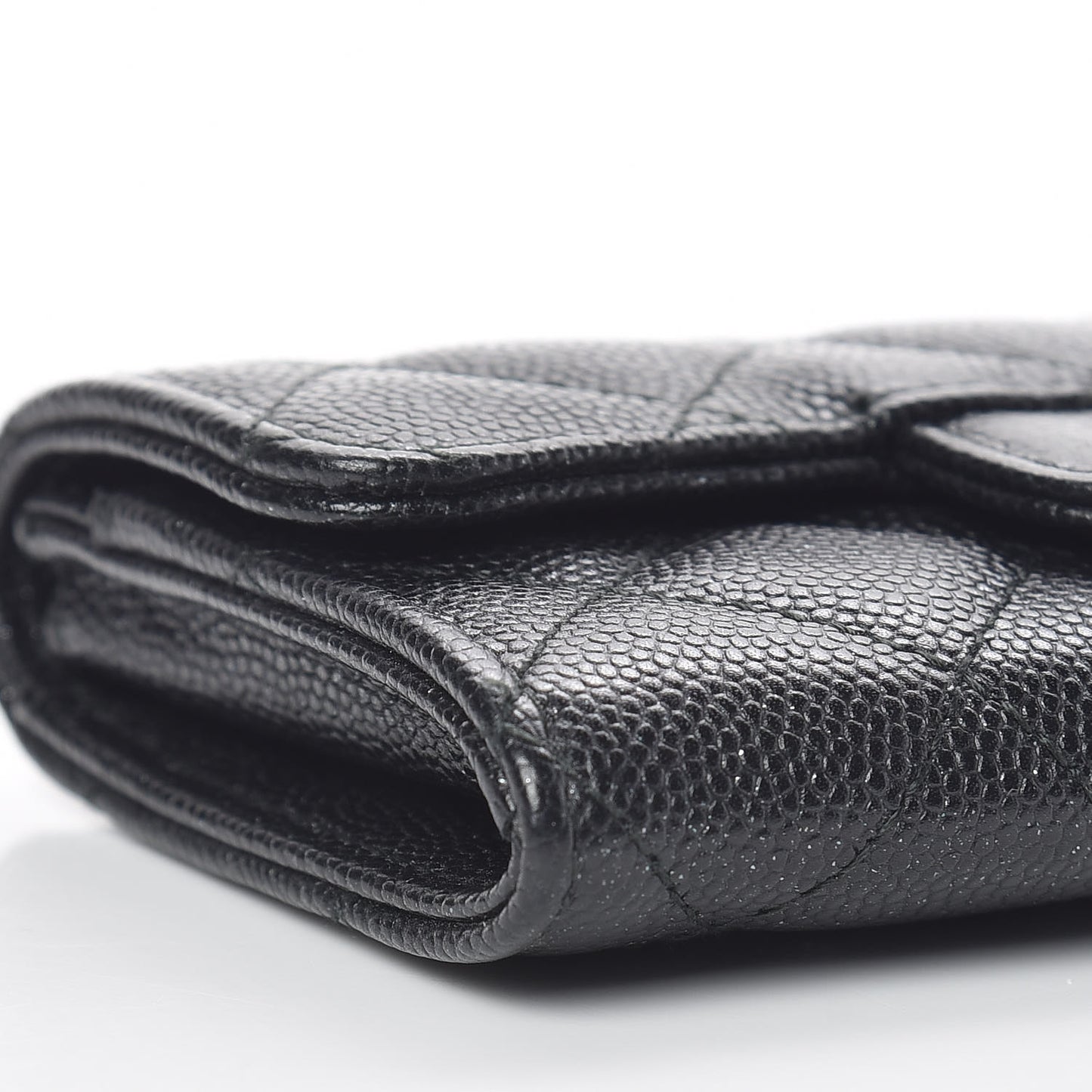 Iridescent Caviar Flap Quilted Card Holder Black