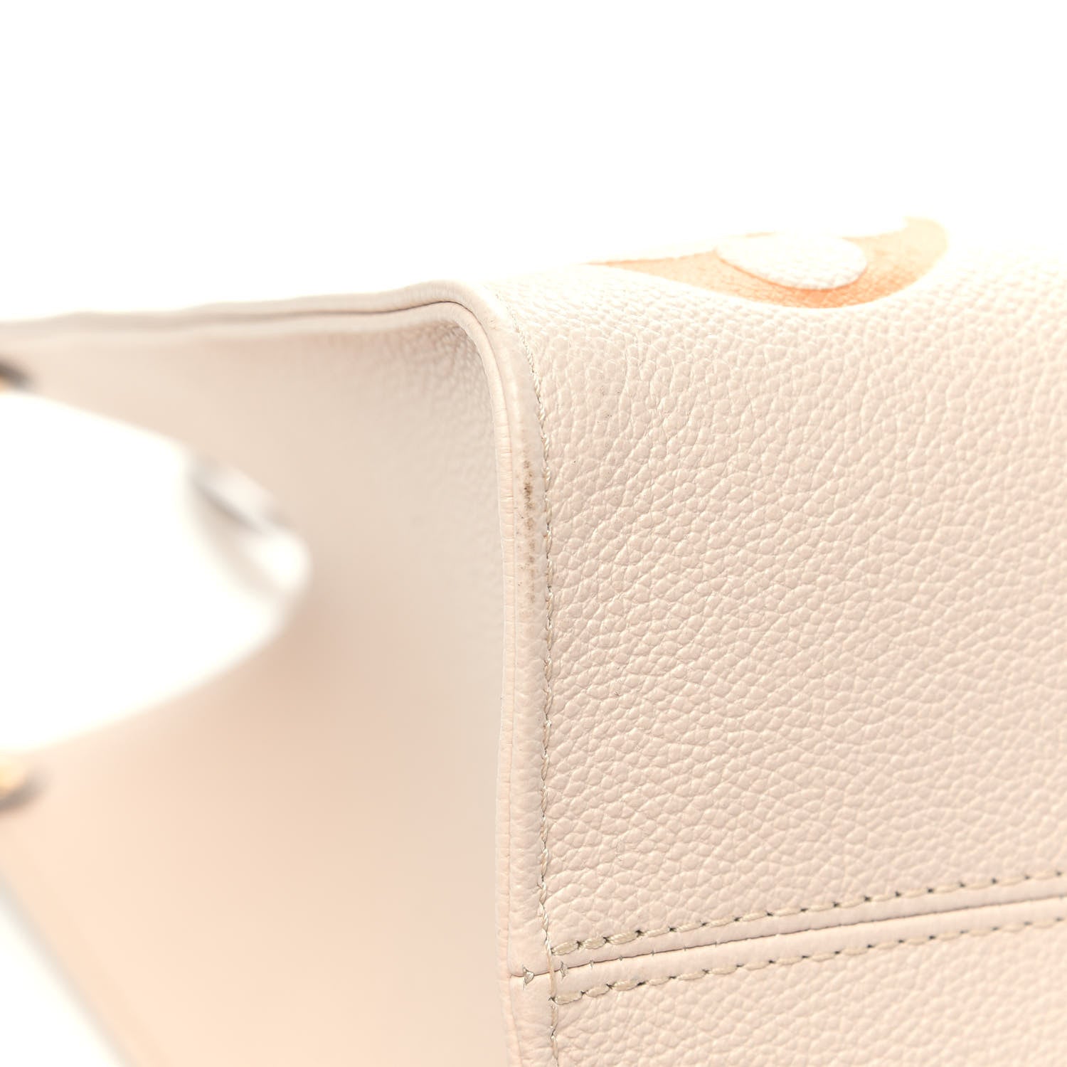 Louis Vuitton Empreinte Monogram Giant By The Pool Onthego MM Cream Saffron 11 of 12