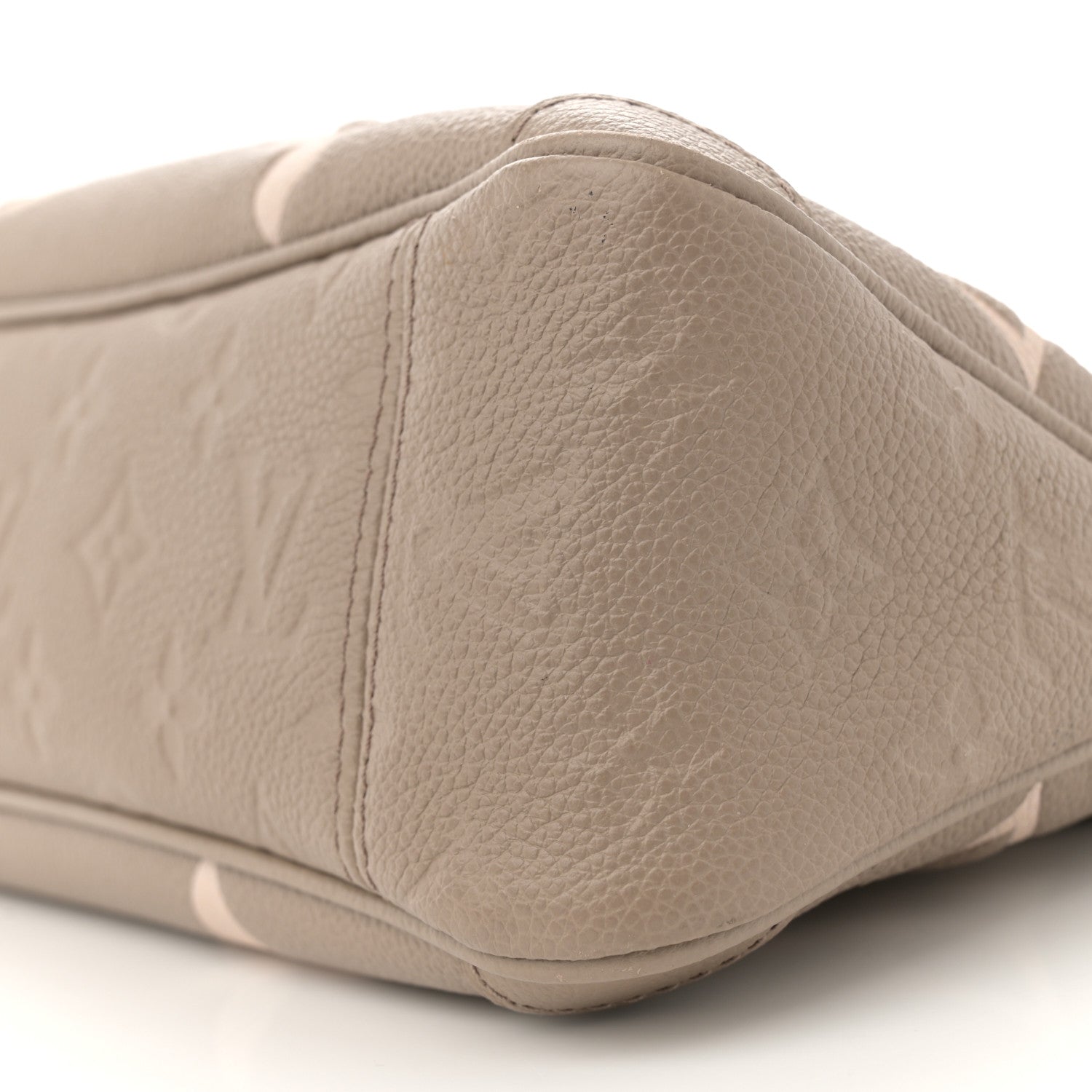 Louis Vuitton Empreinte Monogram Giant Trianon PM Tourterelle Creme 9 of 11