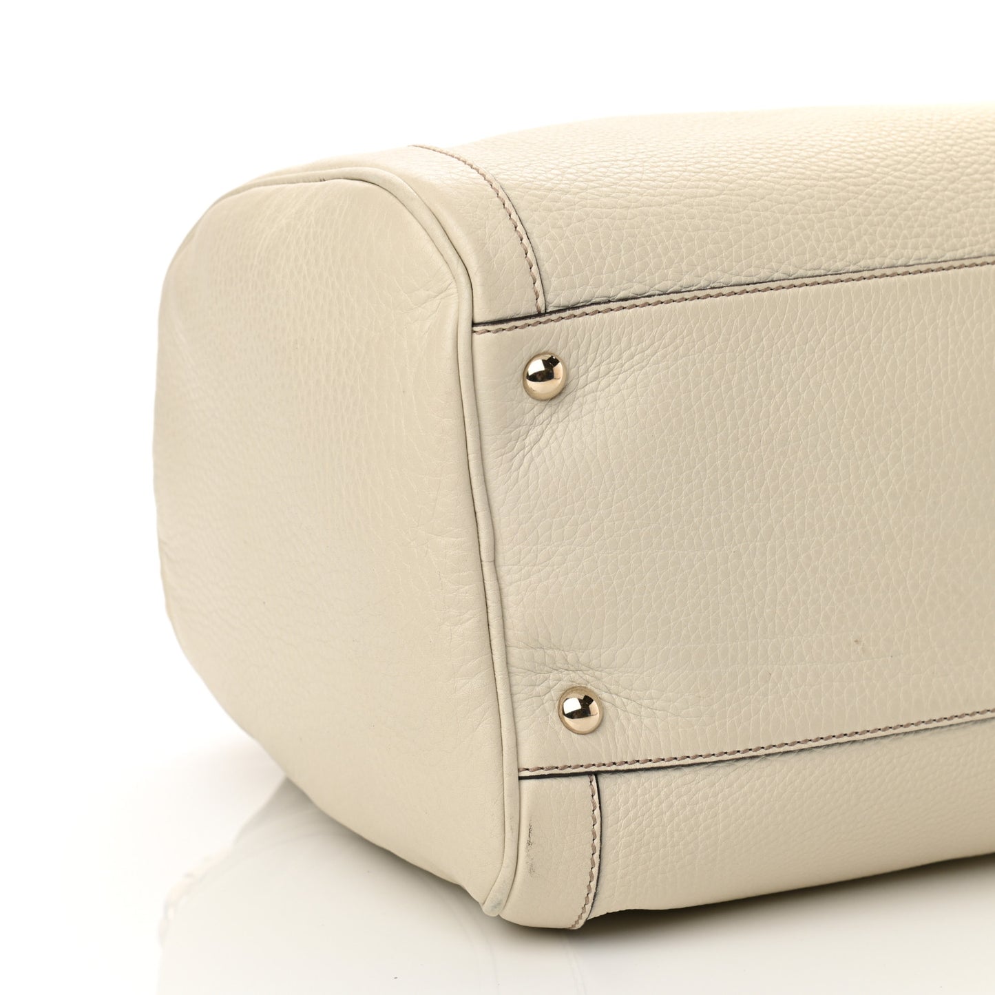 Pebbled Calfskin Medium Soho Boston Off White