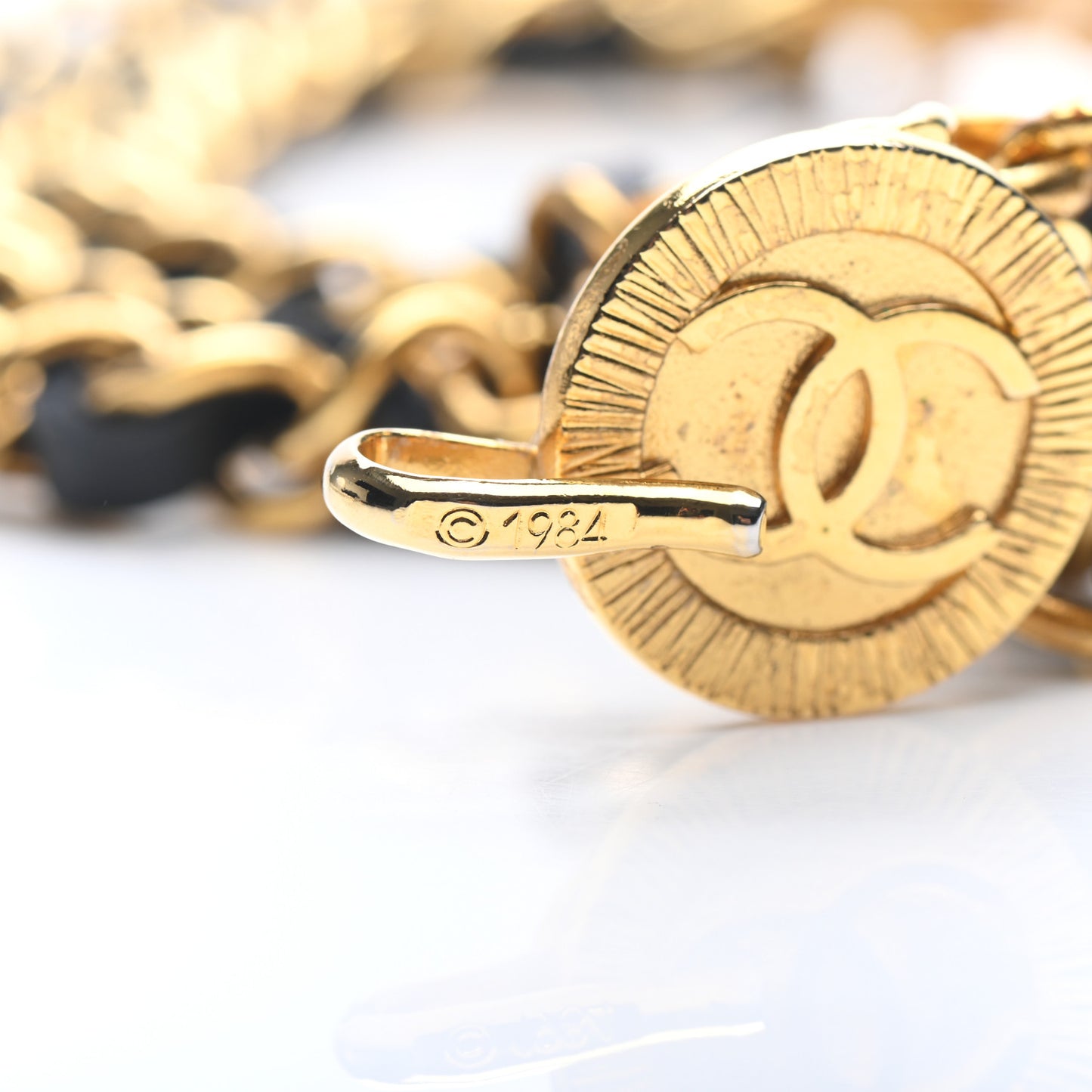 Lambskin Chain CC Medallion Belt Black Gold