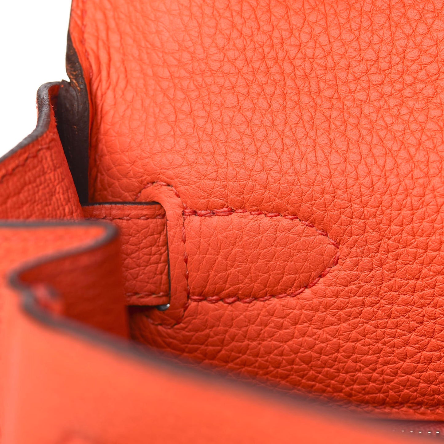 Togo Kelly Retourne 28 Poppy Orange