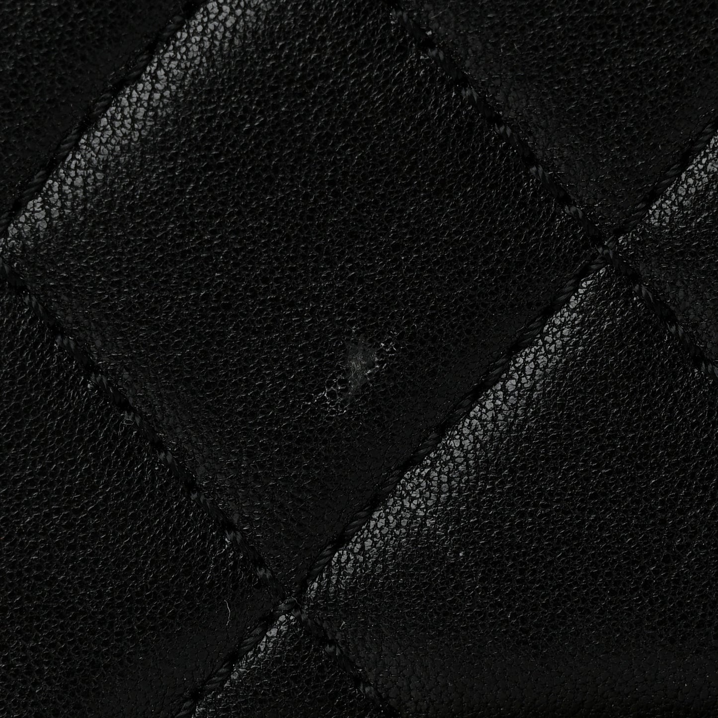 Sheepskin Quilted Large Beauty Lock Flap Black