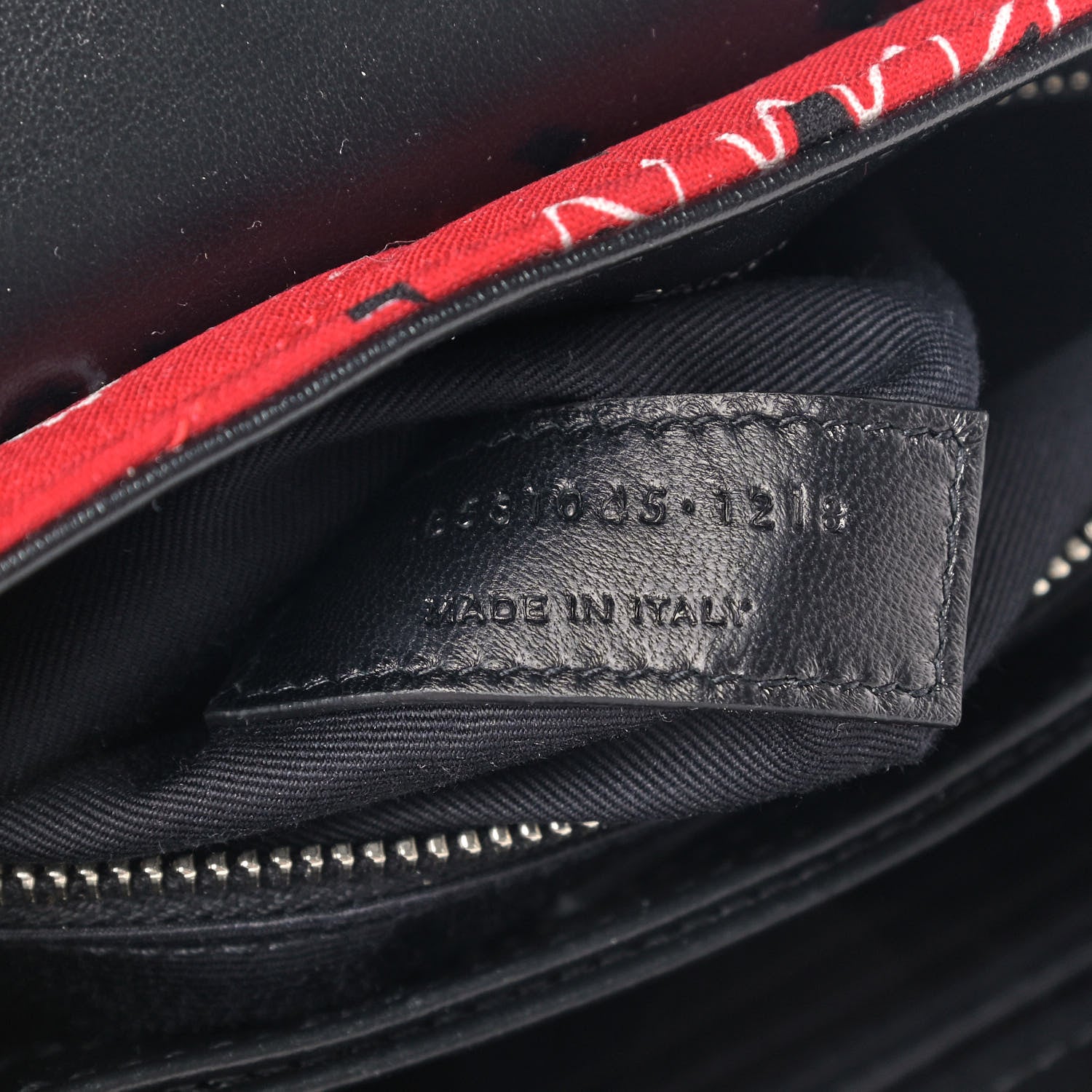 Saint Laurent Cotton Bandana Y Quilted Monogram Toy Loulou Crossbody Bag Red 9 of 9