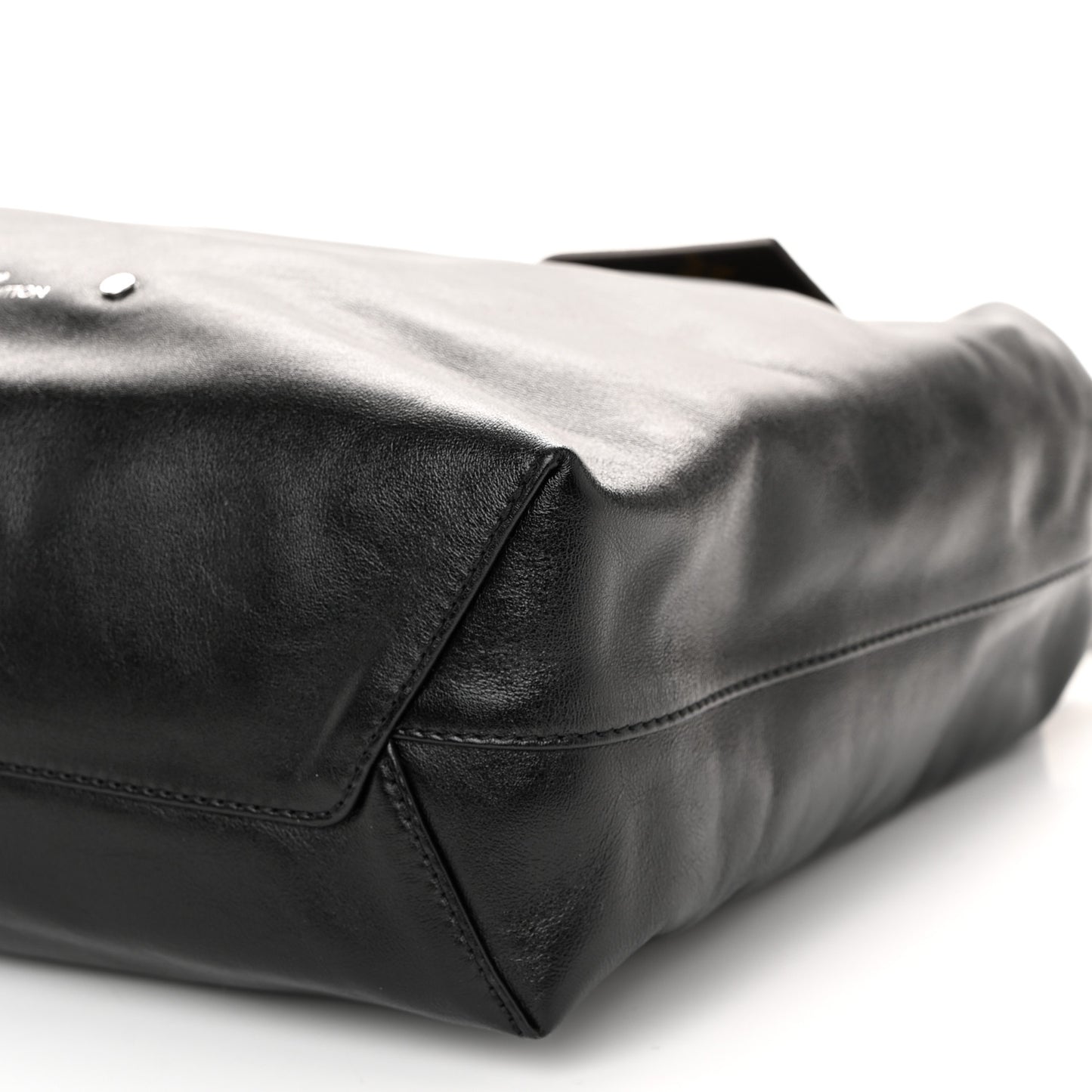 Calfskin Monogram Atlantis Vibe MM Black