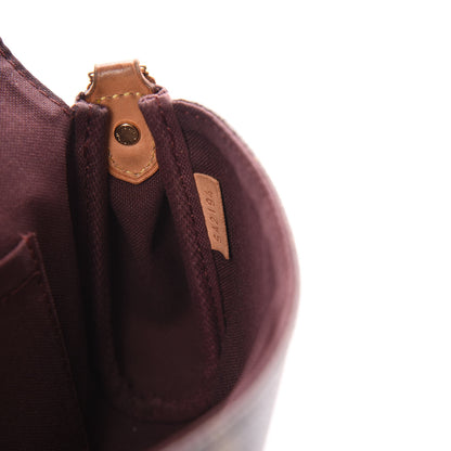 Louis Vuitton Monogram Favorite PM 9 of 9