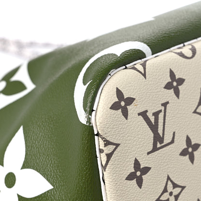 Louis Vuitton Monogram Giant Neverfull MM Kaki 9 of 17