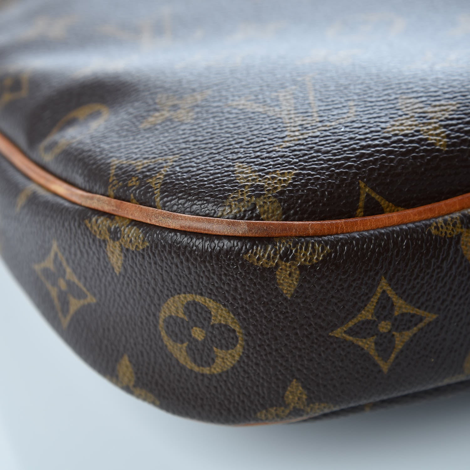 Louis Vuitton Monogram Odeon PM 20 of 23