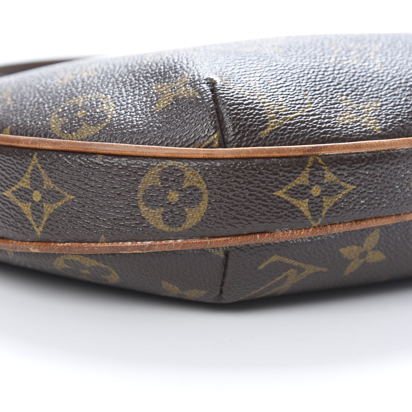 Monogram Croissant PM