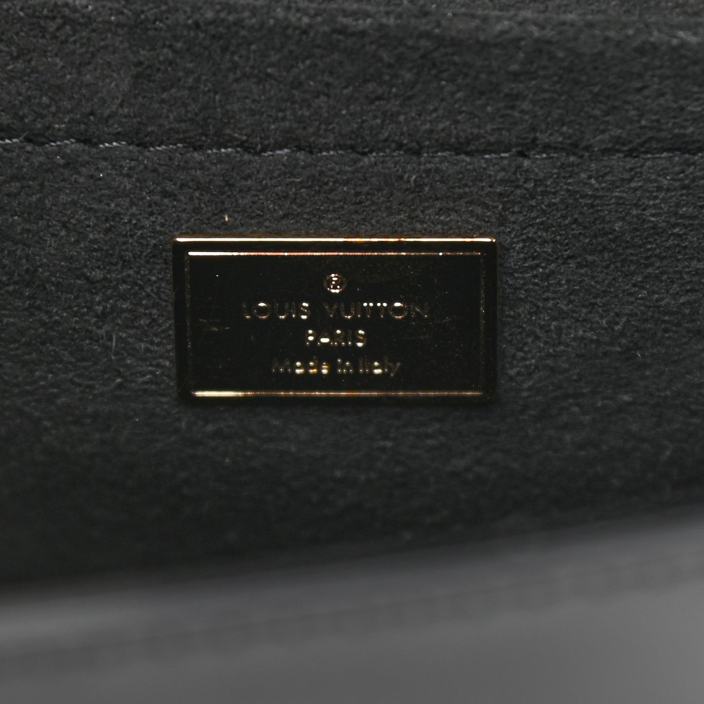 Vernis Epi Monogram Spring Street Black