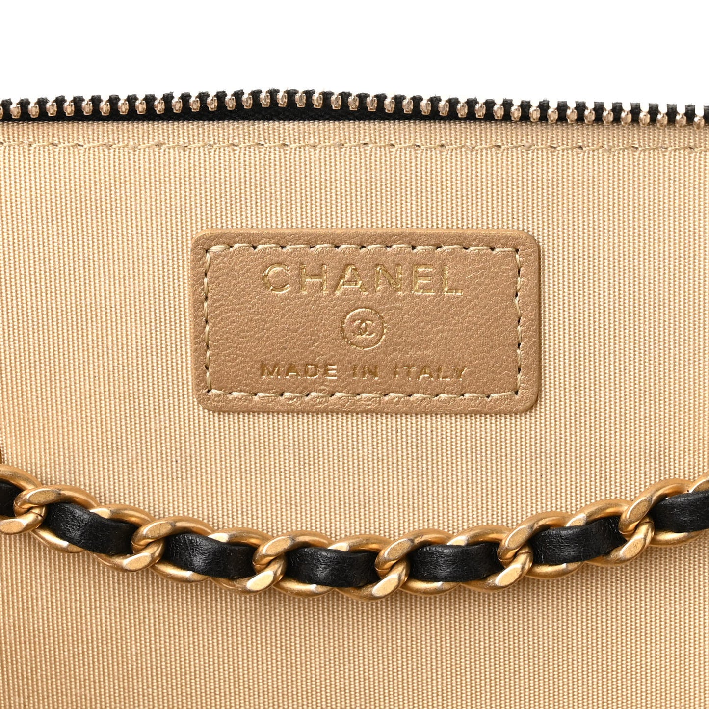 Lambskin Quilted Small Pearl Crush Vanity Case With Chain Black